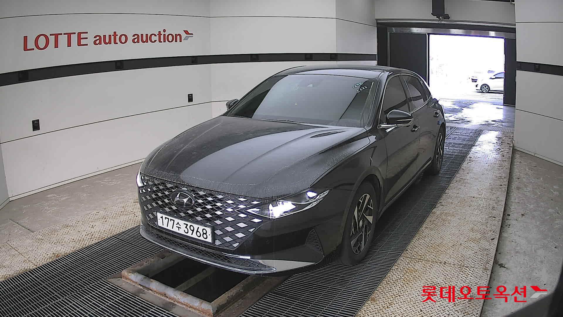 Hyundai Grandeur Hybrid 2022 Черный из Кореи