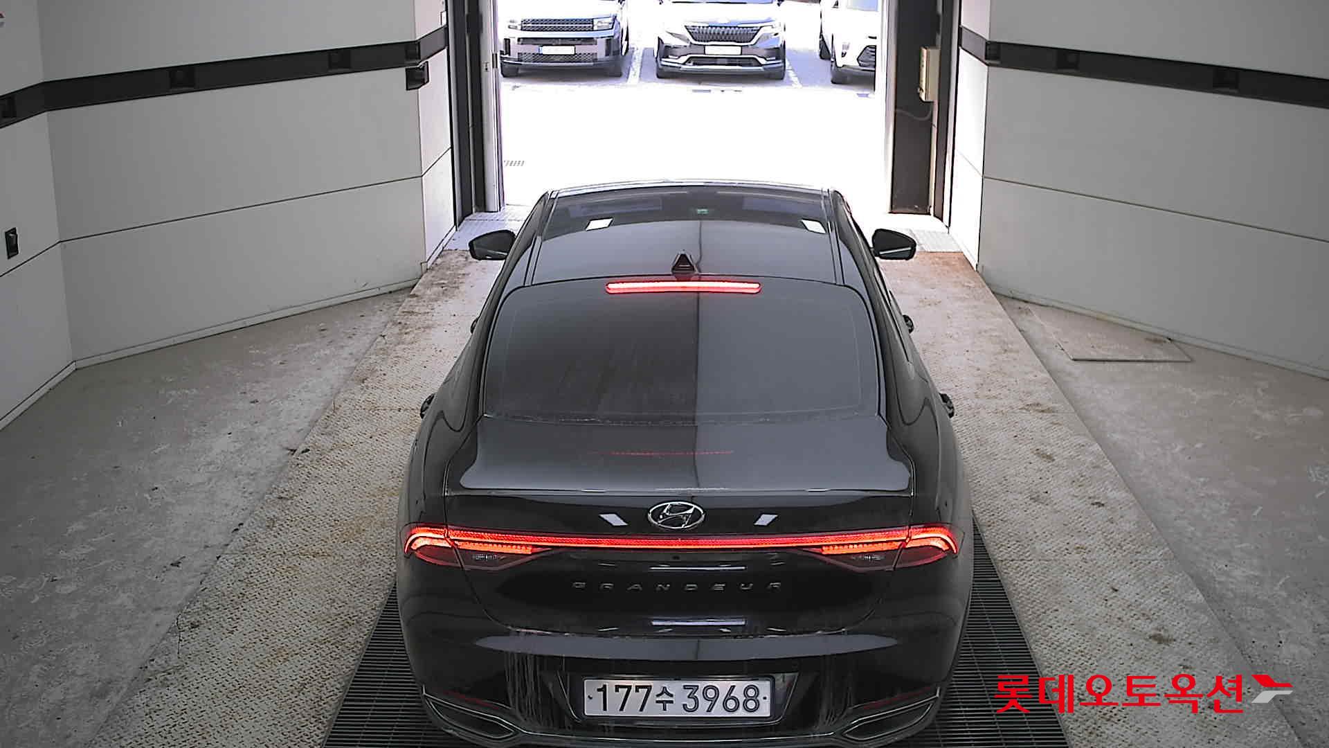 Hyundai Grandeur Hybrid 2022 Черный из Кореи, фото 5