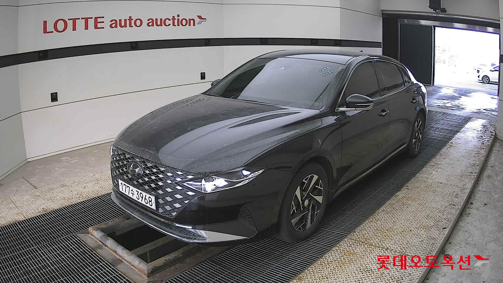 Hyundai Grandeur Hybrid id 3840258 из Кореи 14