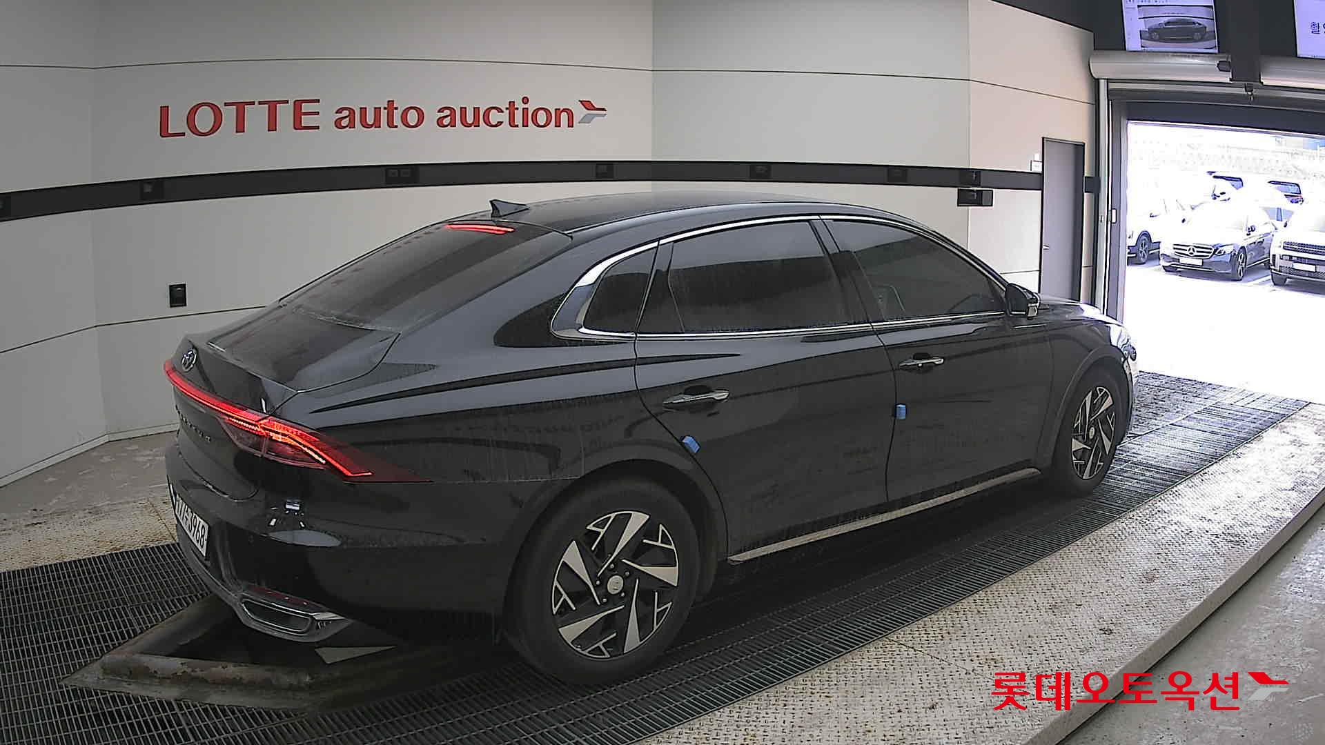 Hyundai Grandeur Hybrid id 3840258 из Кореи 19