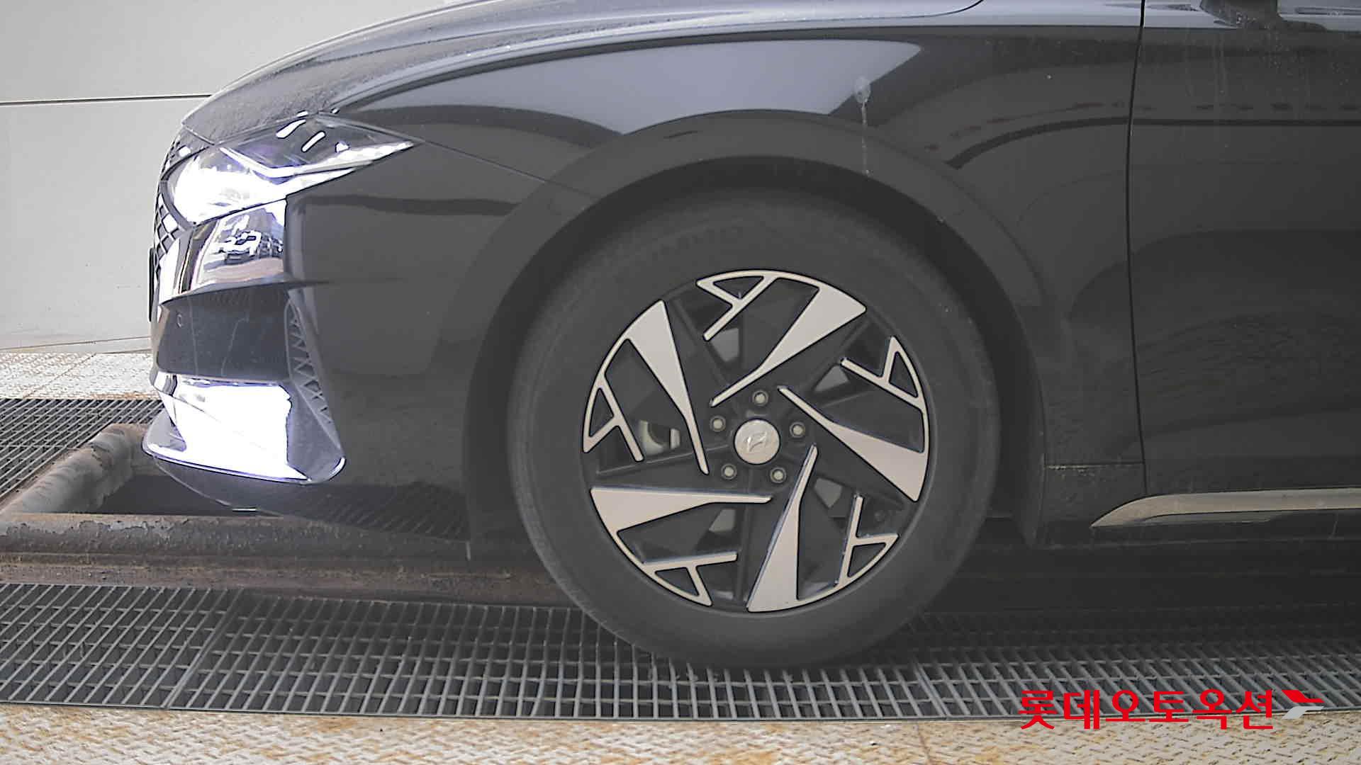 Hyundai Grandeur Hybrid id 3840258 из Кореи 21