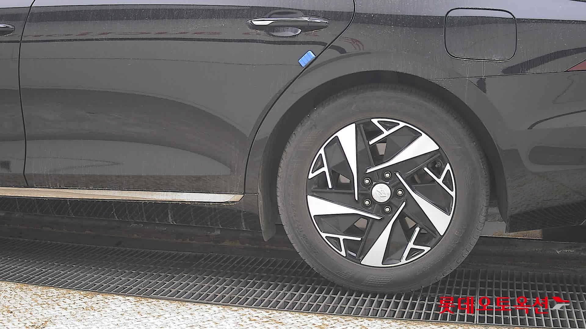 Hyundai Grandeur Hybrid id 3840258 из Кореи 22