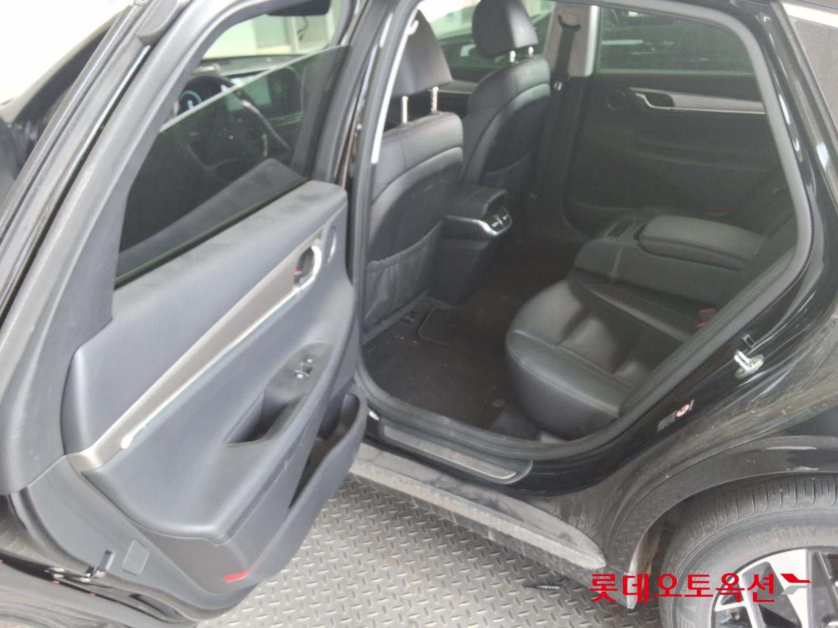 Hyundai Grandeur Hybrid id 3840258 из Кореи 37