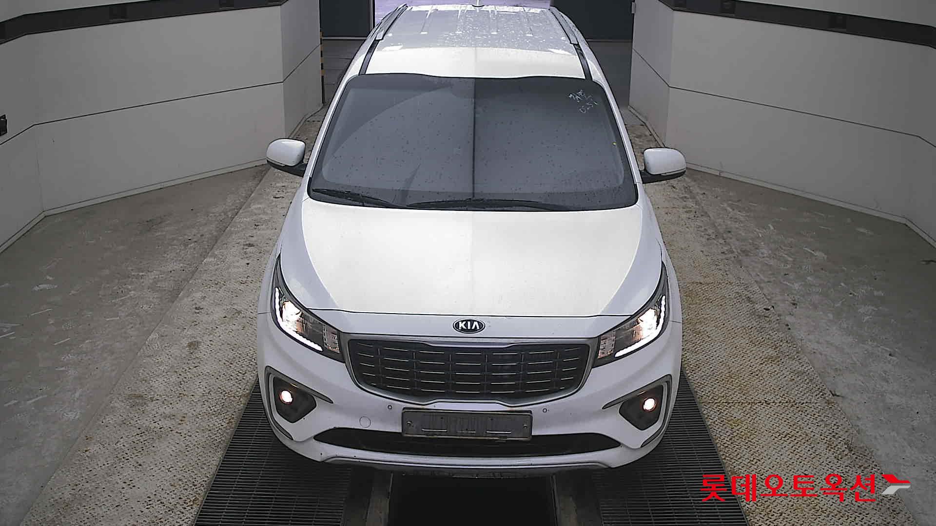 Kia Carnival id 3809924 из Кореи 8