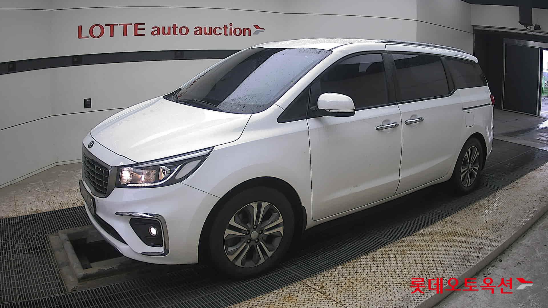 Kia Carnival id 3809924 из Кореи 13