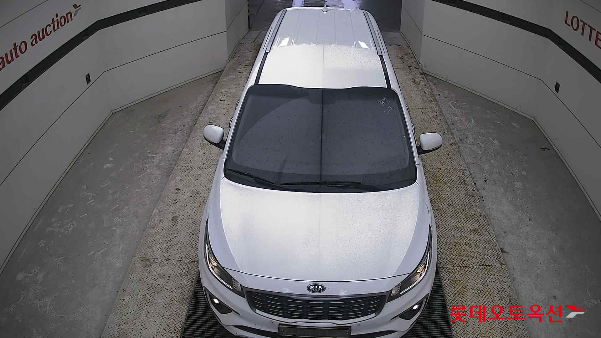 Kia Carnival id 3809924 из Кореи 25