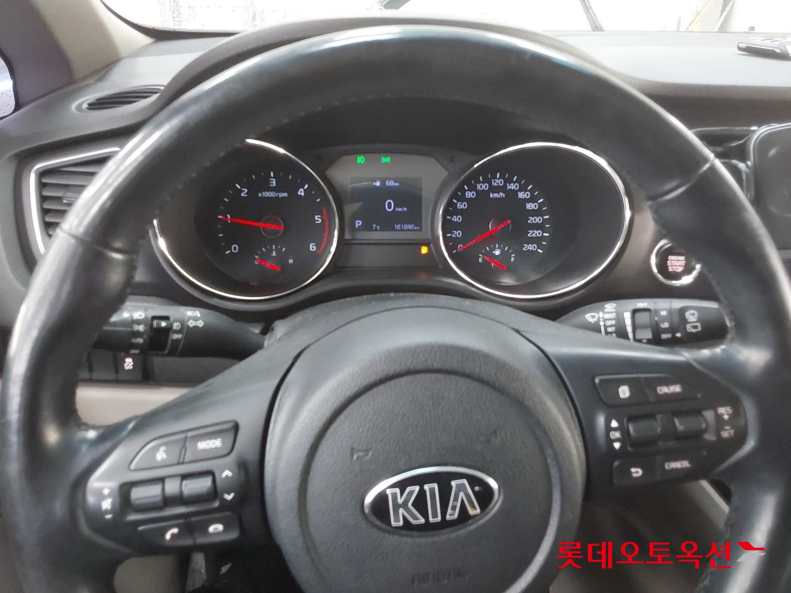 Kia Carnival id 3809924 из Кореи 29