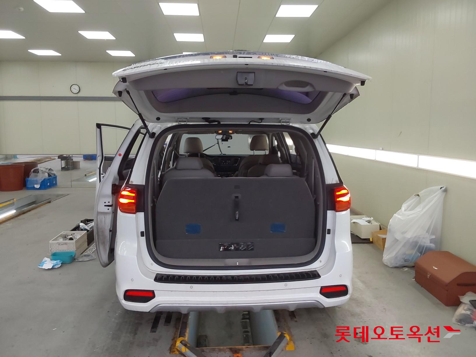 Kia Carnival id 3809924 из Кореи 37