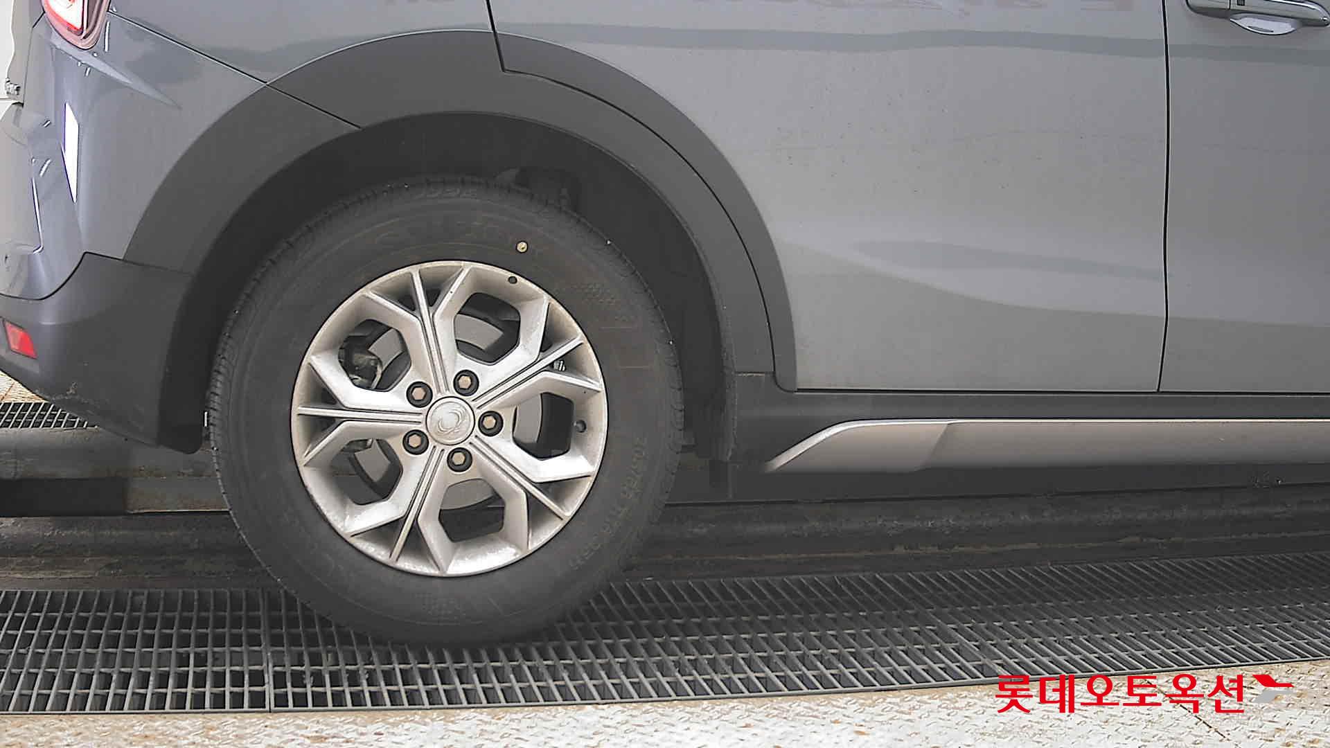 سانغ يونغ تيفولي