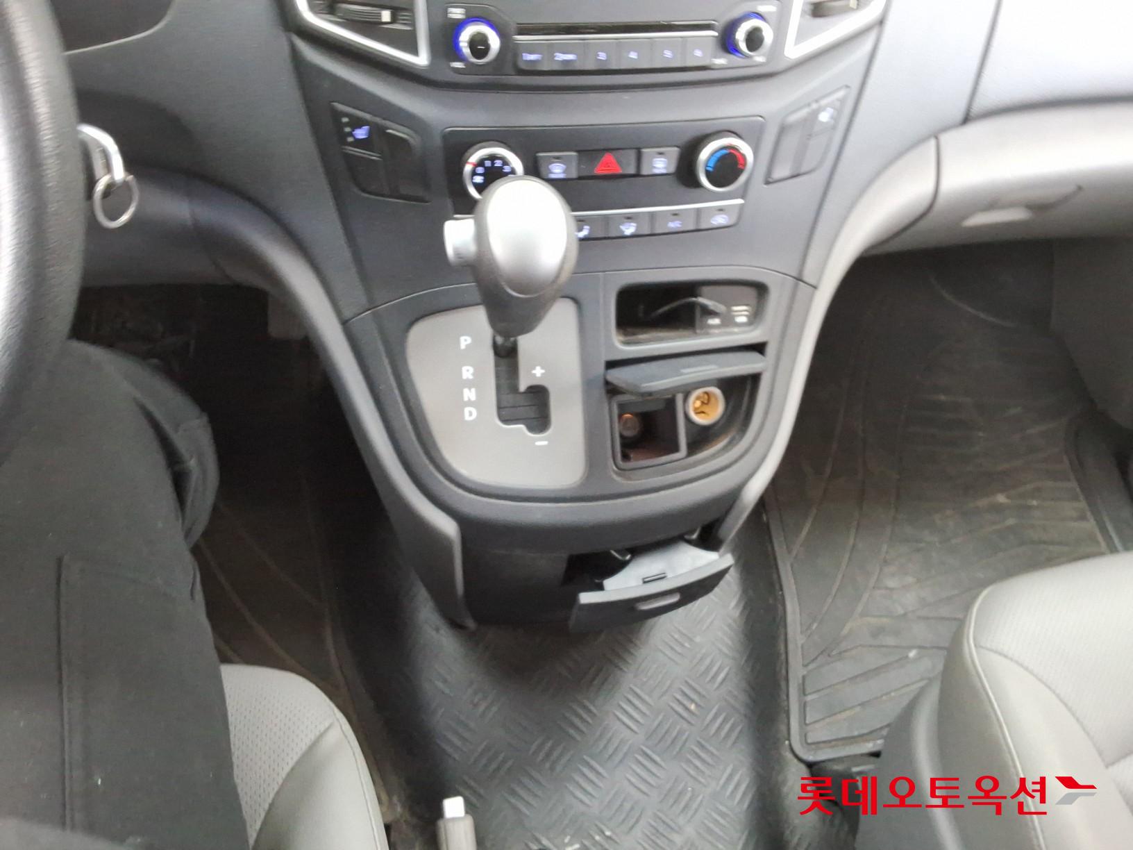 Hyundai Grand Starex id 3822829 из Кореи 32