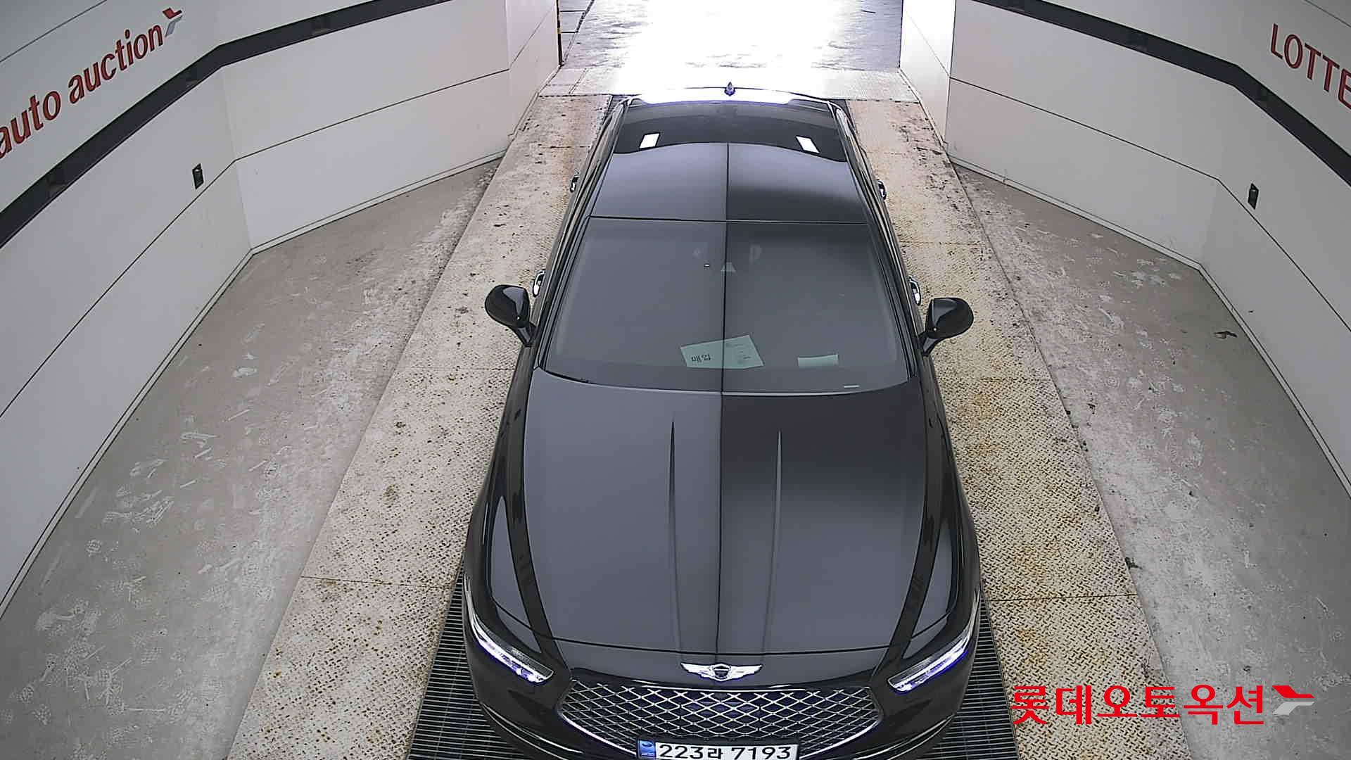 Genesis G90 - 7