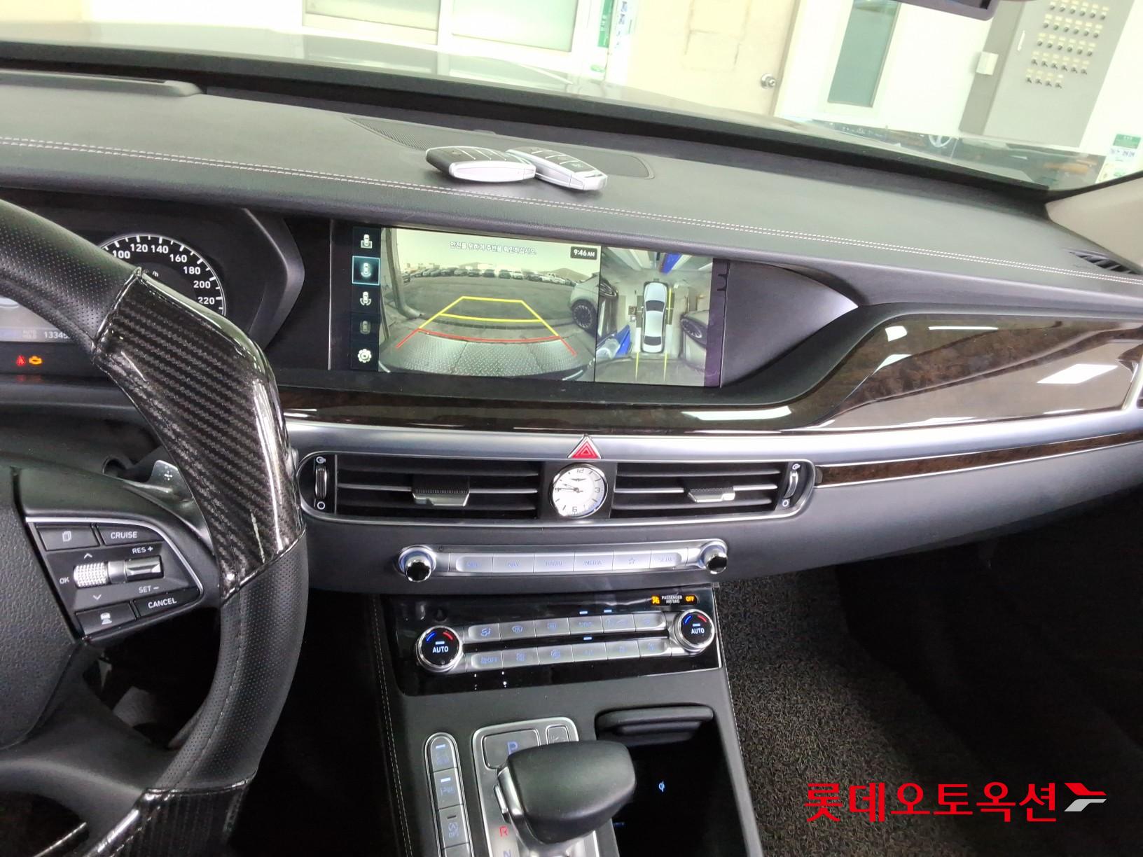 Genesis G90 - 33