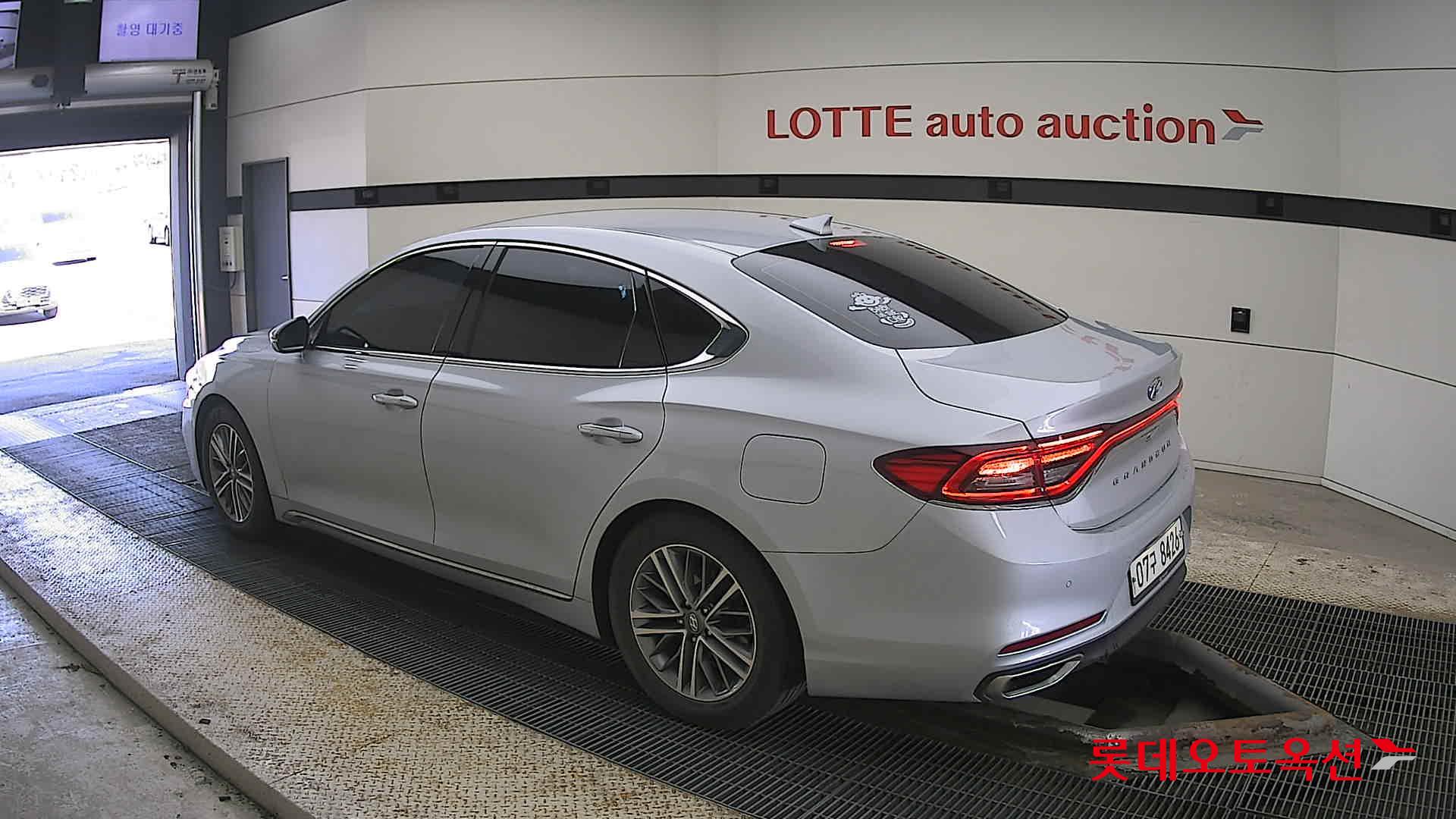 Hyundai Grandeur id 3816333 из Кореи 10