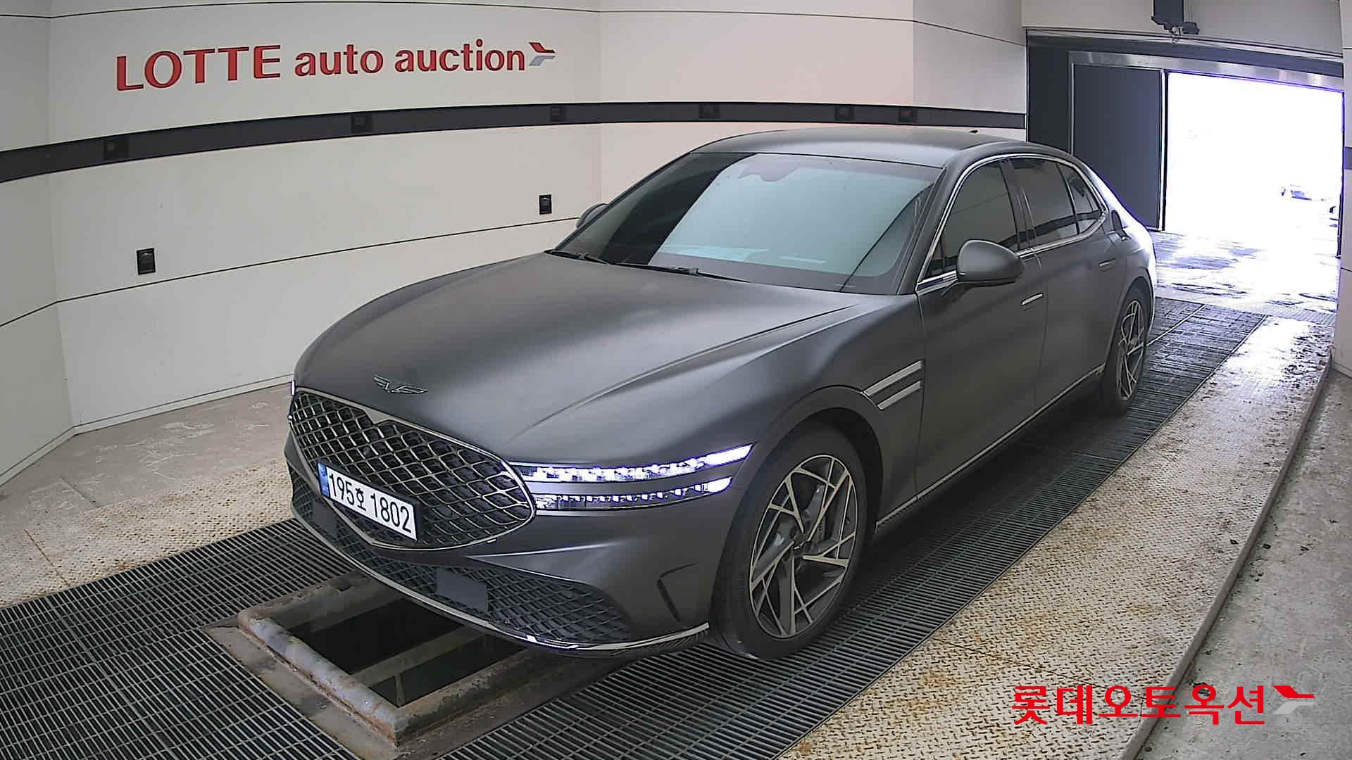 Hyundai G90 id 3803697 из Кореи 14