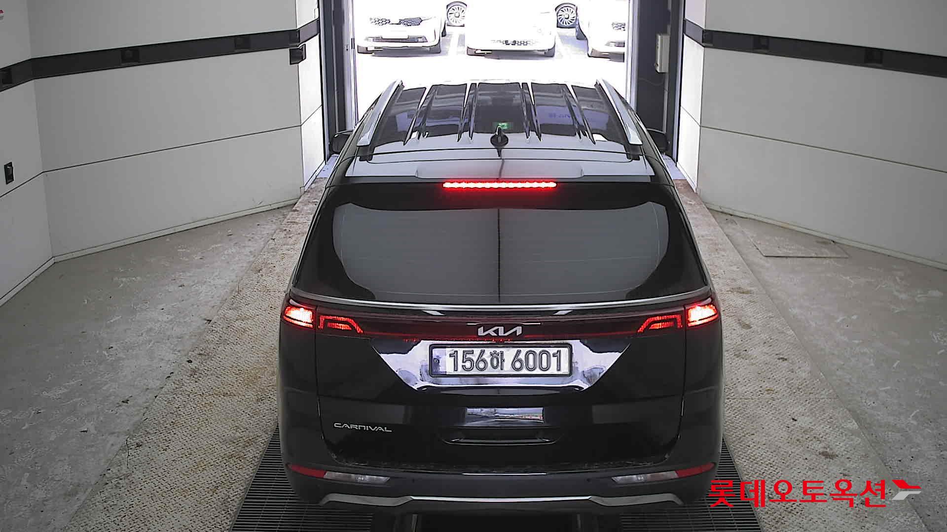 Kia Carnival 2022 Черный из Кореи, фото 5