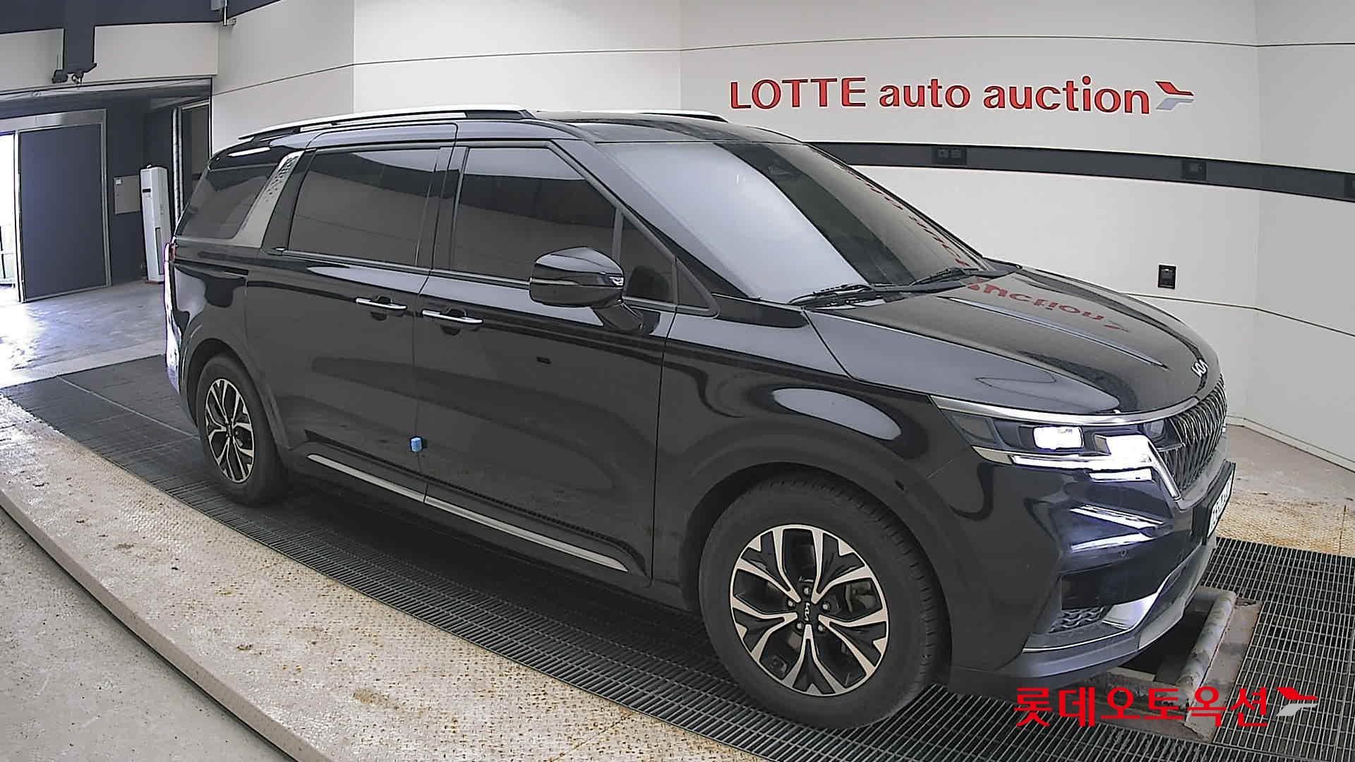 Kia Carnival id 3803783 из Кореи 16