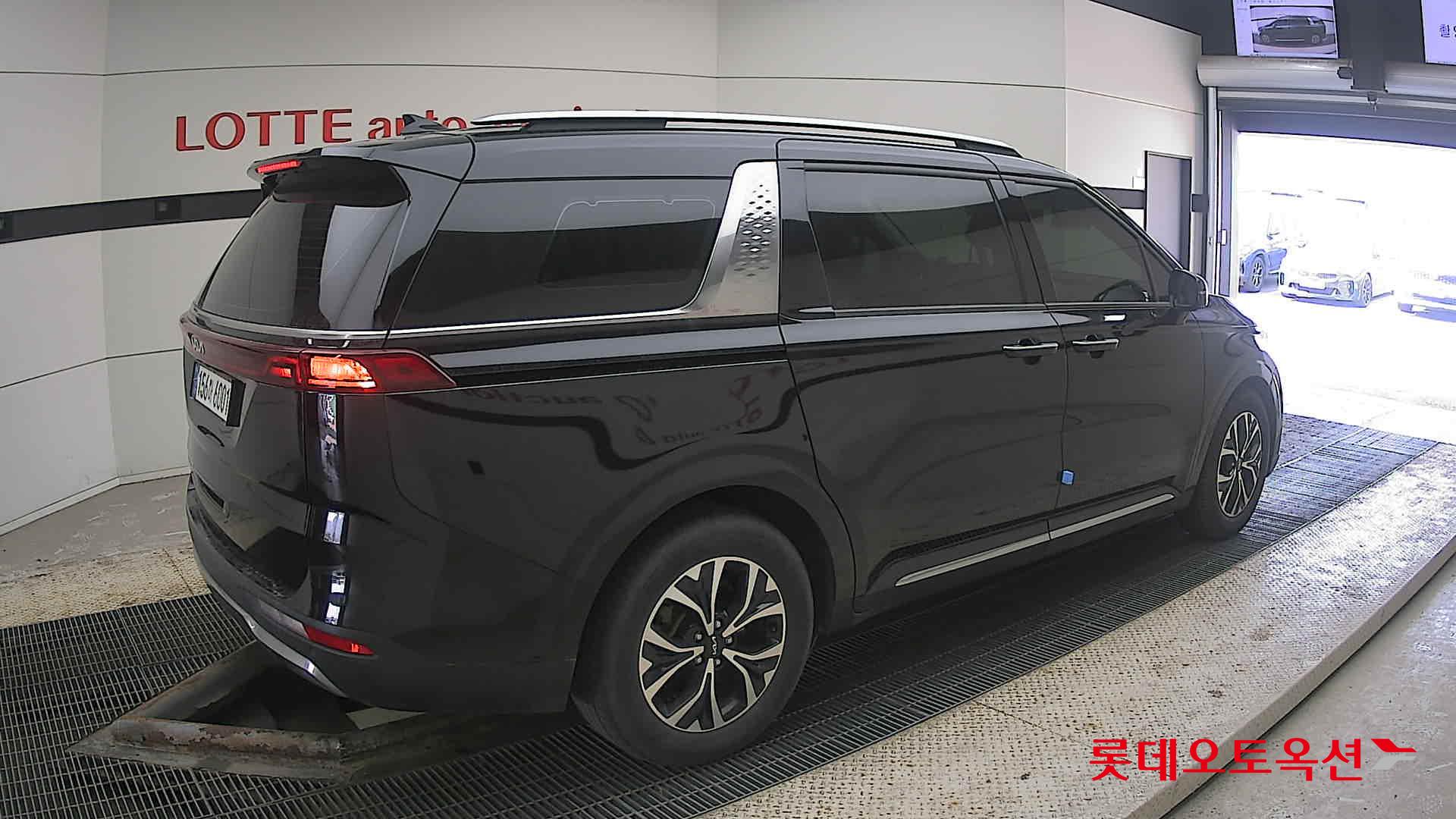 Kia Carnival id 3803783 из Кореи 19