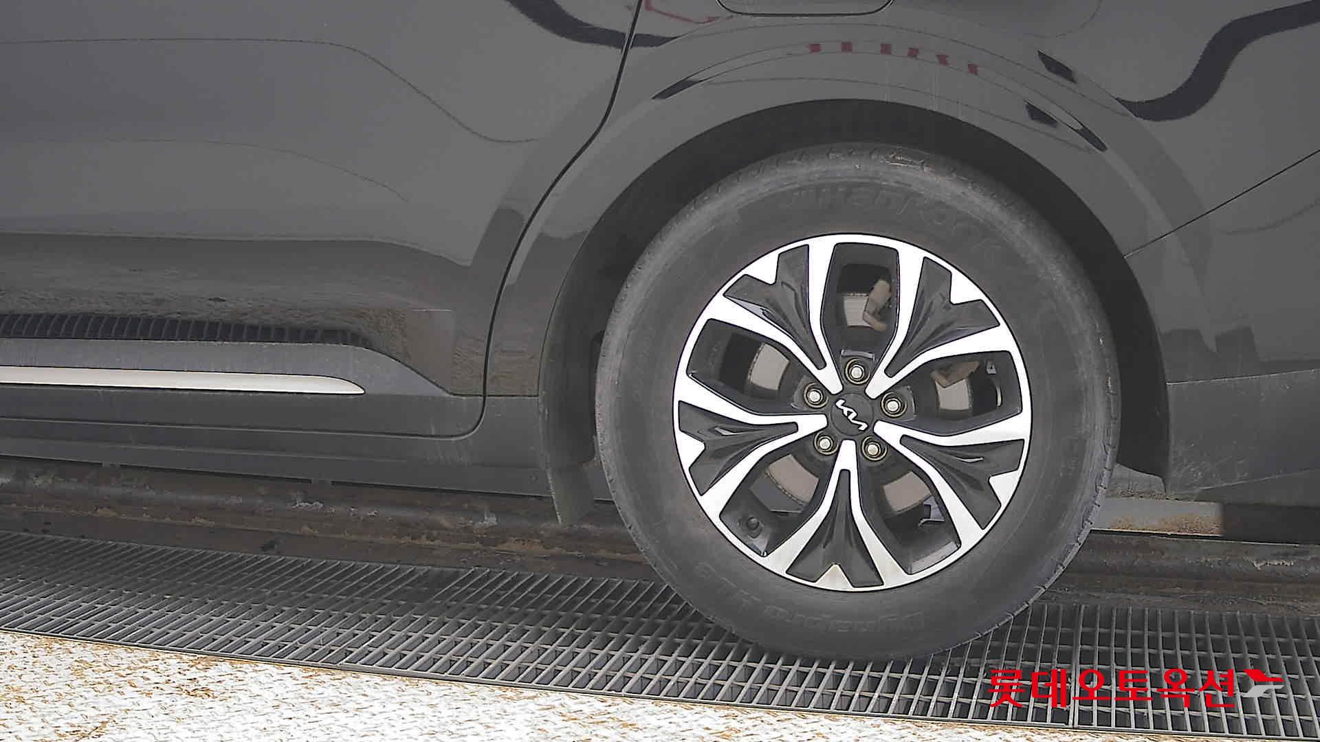 Kia Carnival id 3803783 из Кореи 22