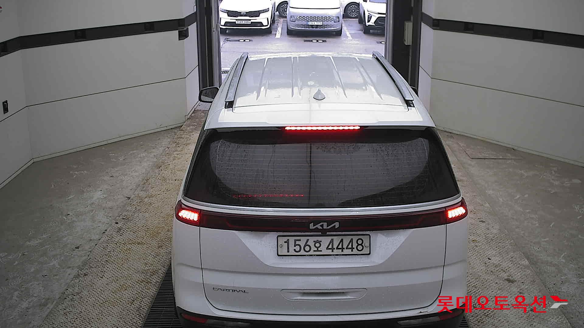 Kia Carnival 2023 Белый из Кореи, фото 5