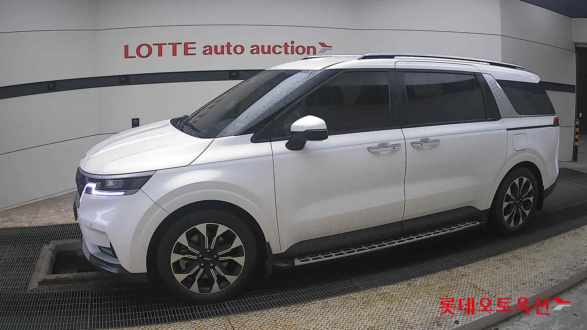 Kia Carnival id 3809954 из Кореи 12