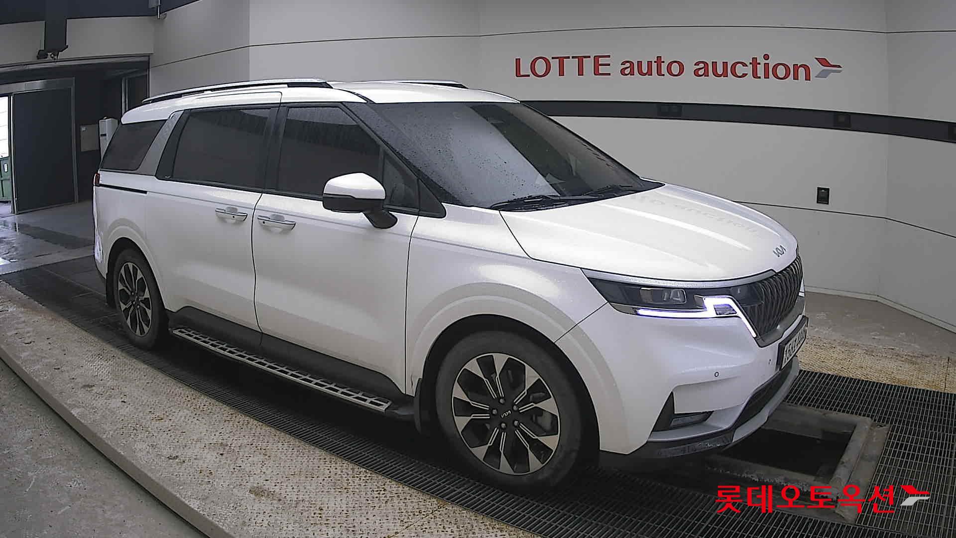 Kia Carnival id 3809954 из Кореи 16