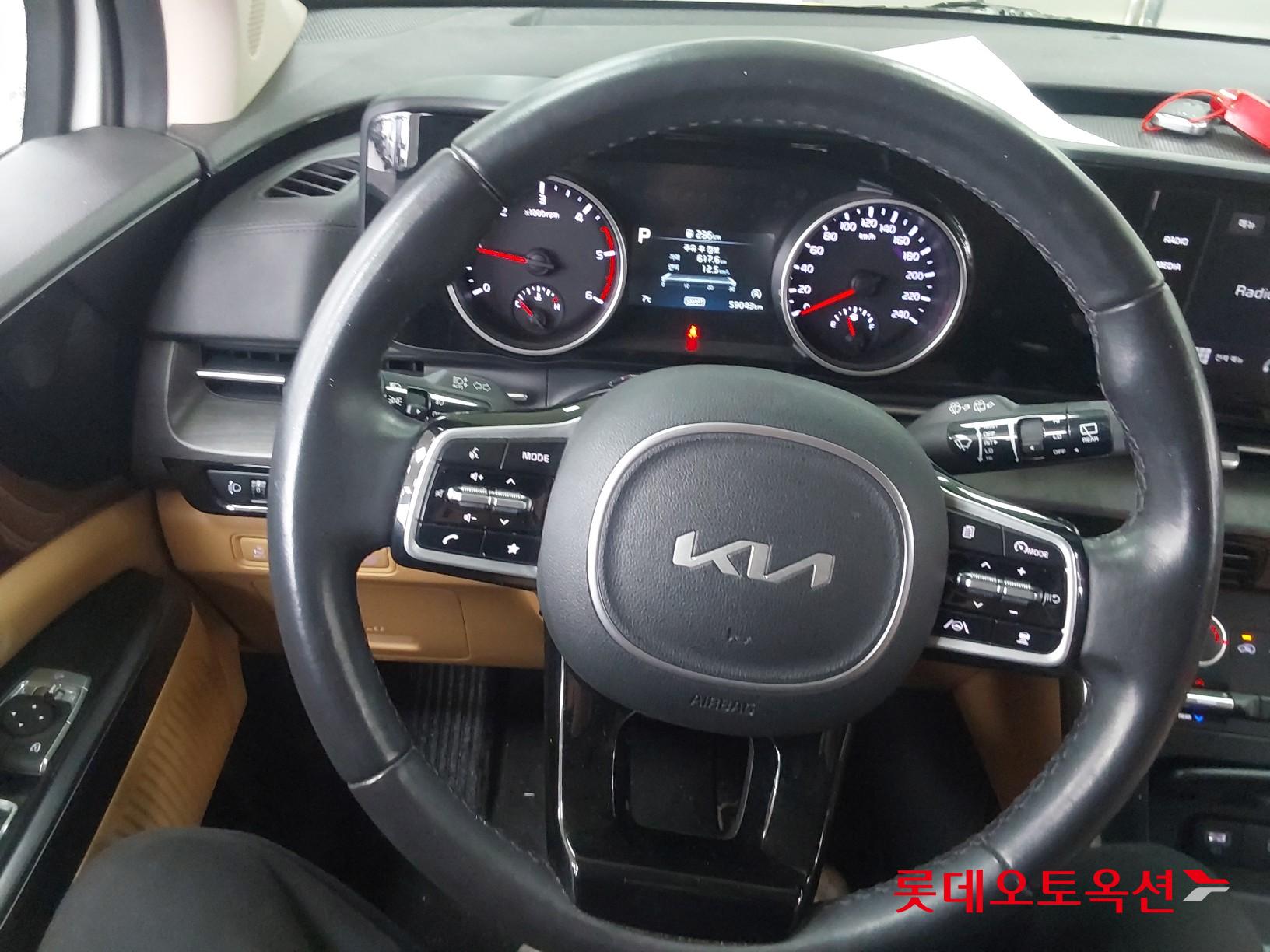 Kia Carnival id 3809954 из Кореи 29