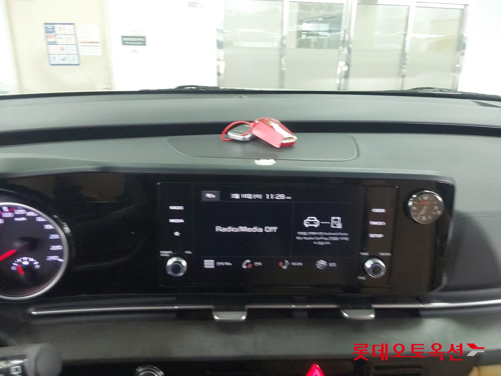 Kia Carnival id 3809954 из Кореи 30