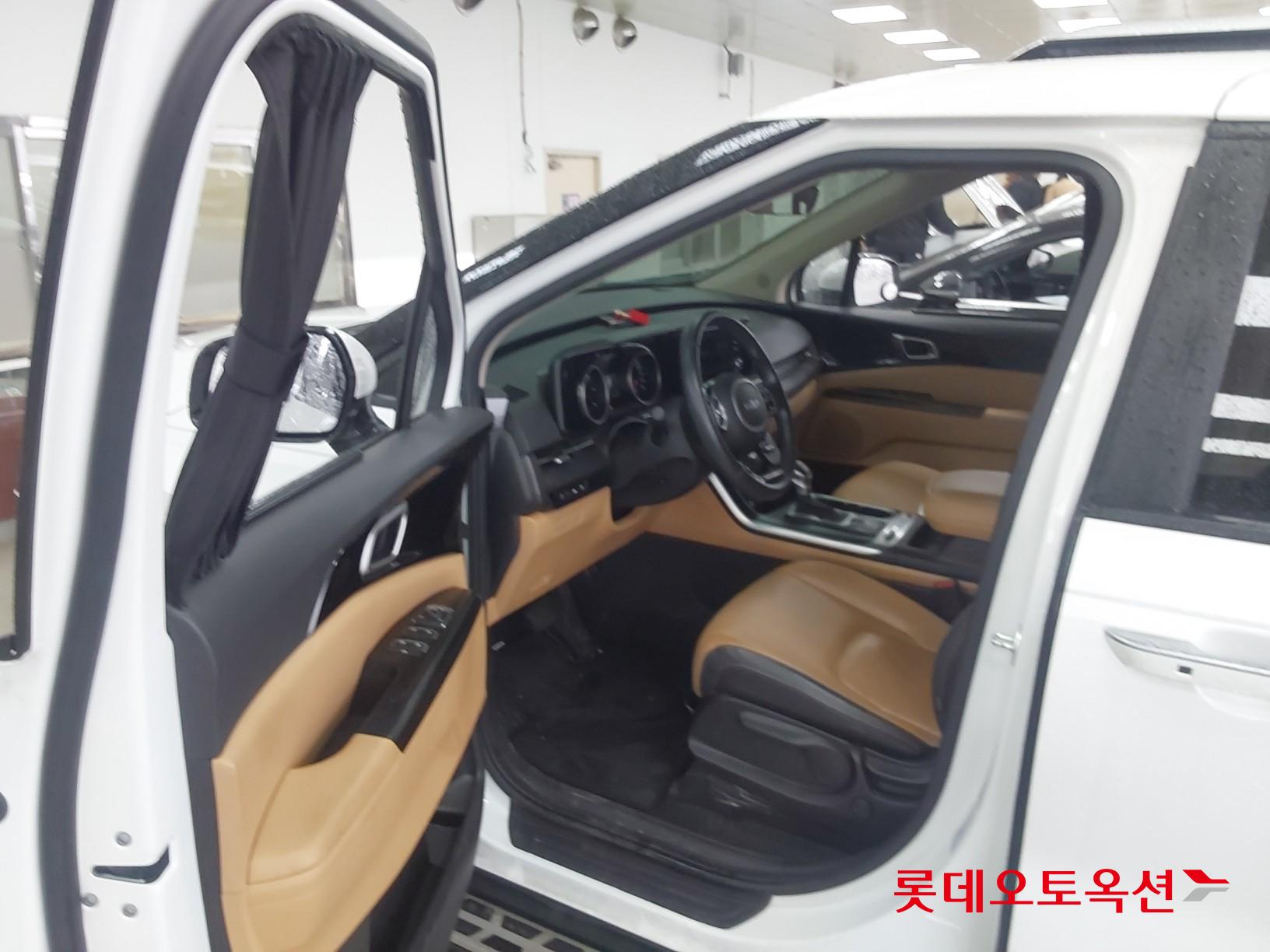 Kia Carnival id 3809954 из Кореи 35