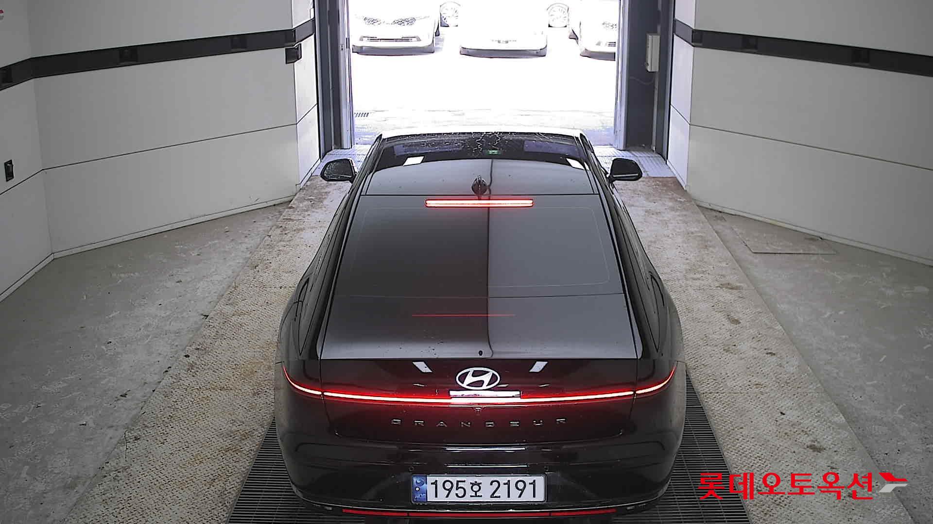 Hyundai Grandeur 2023 Черный из Кореи, фото 5