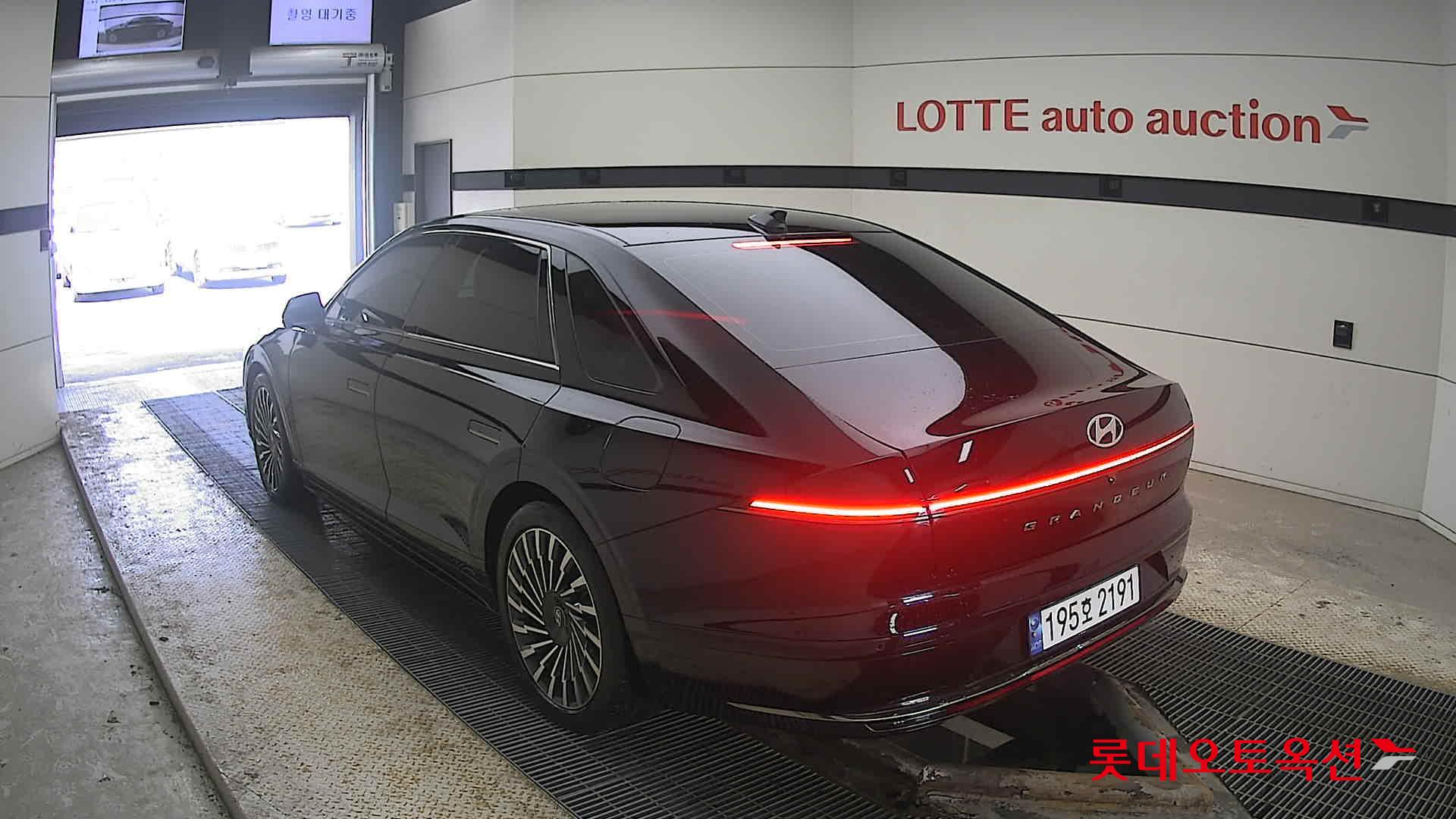 Hyundai Grandeur 2023 Черный из Кореи, фото 6