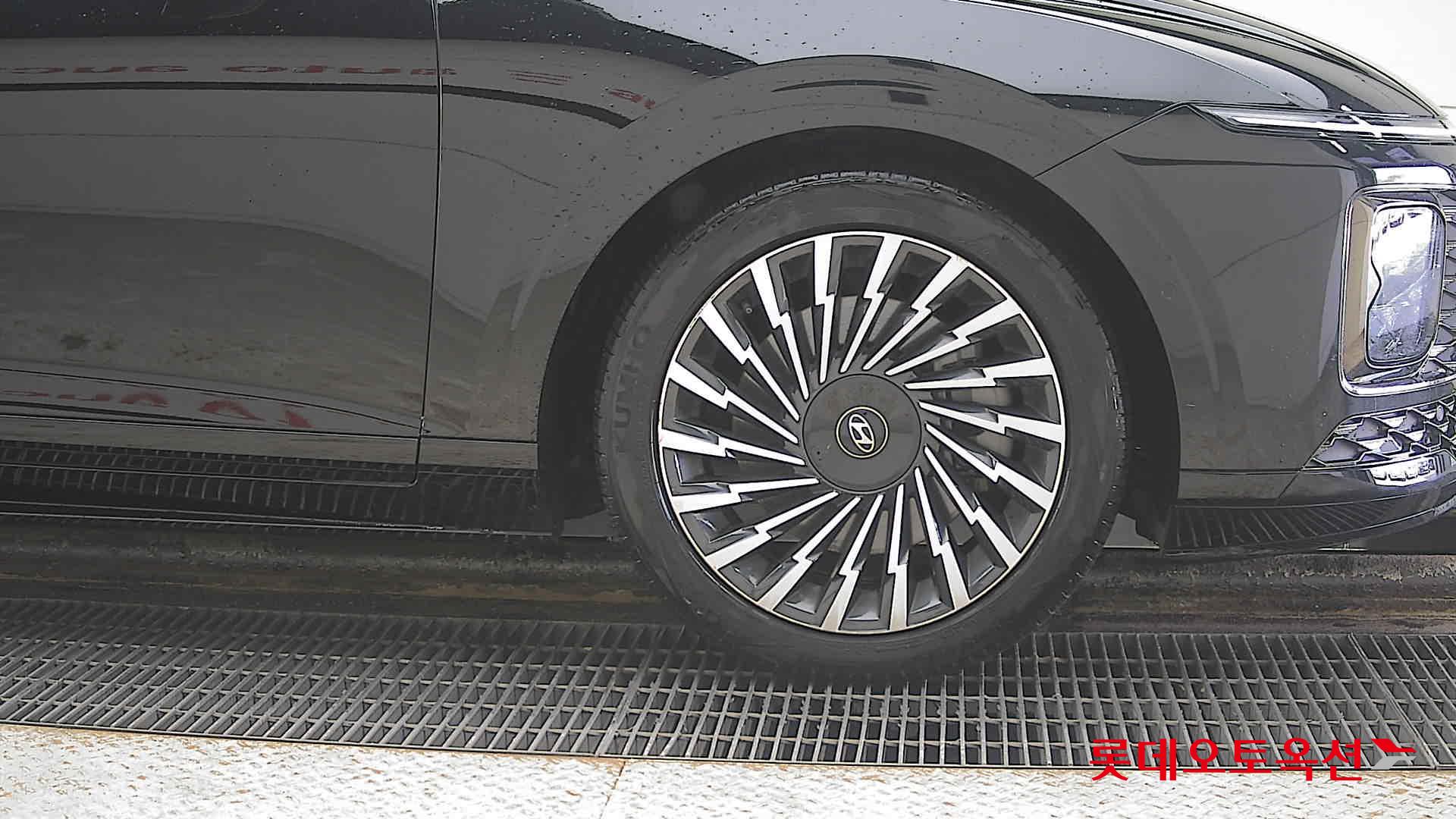 Hyundai Grandeur id 3803721 из Кореи 23