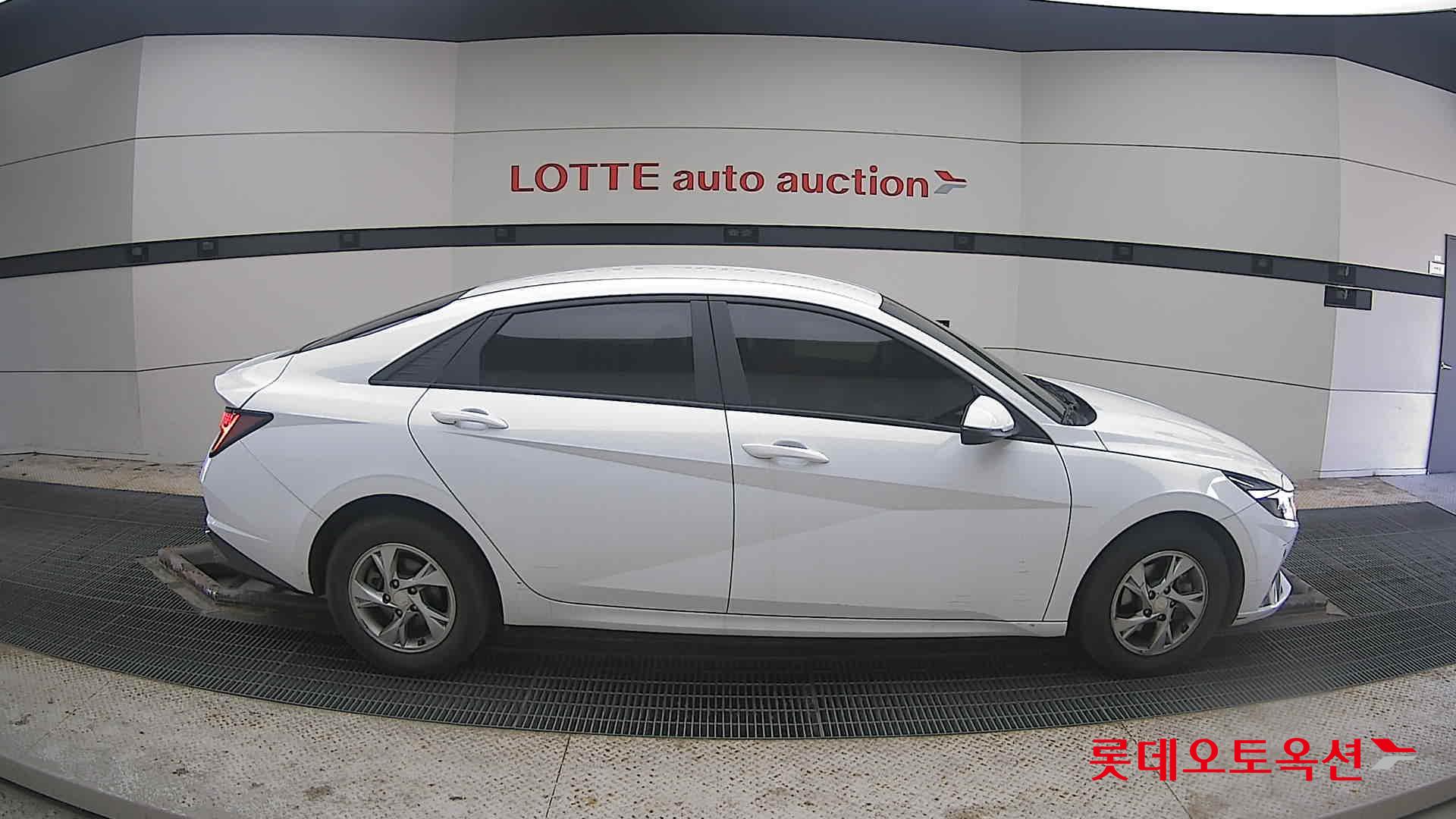 Hyundai Avante 2021 Белый из Кореи, фото 3