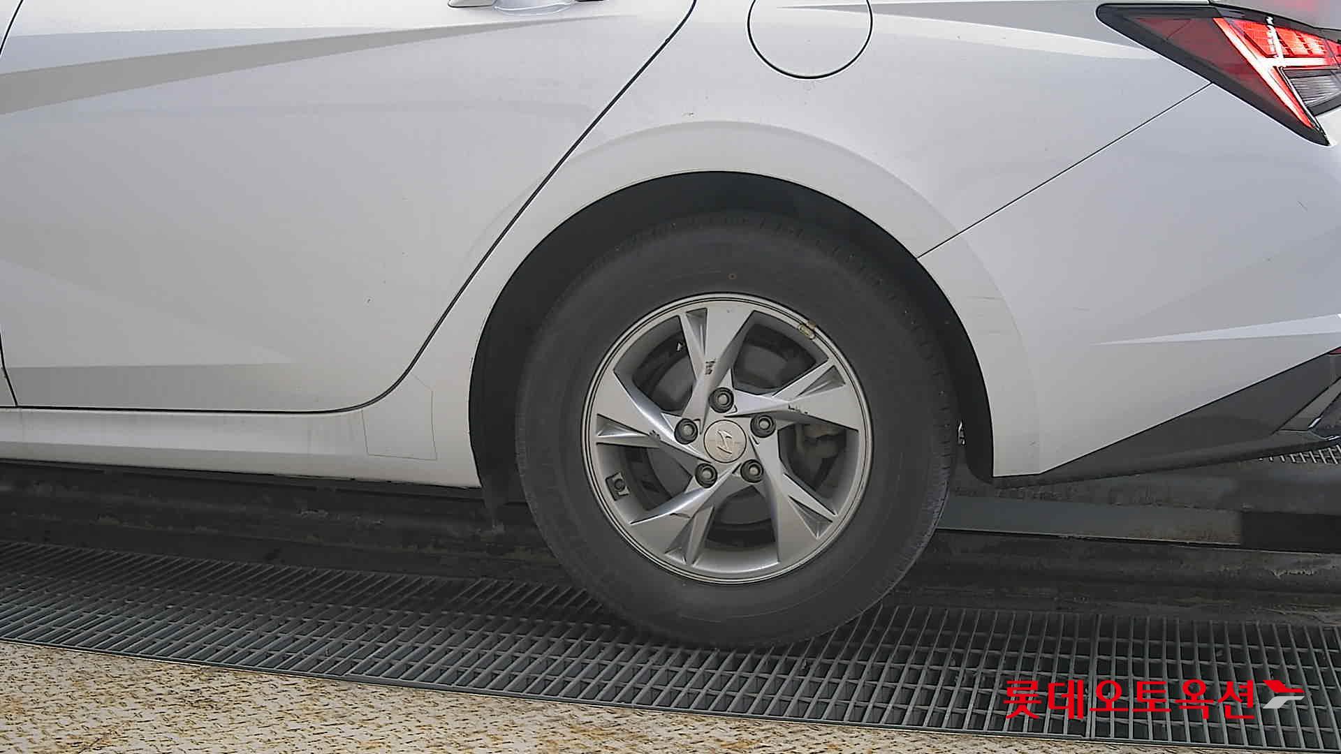 Hyundai Avante id 3803688 из Кореи 22