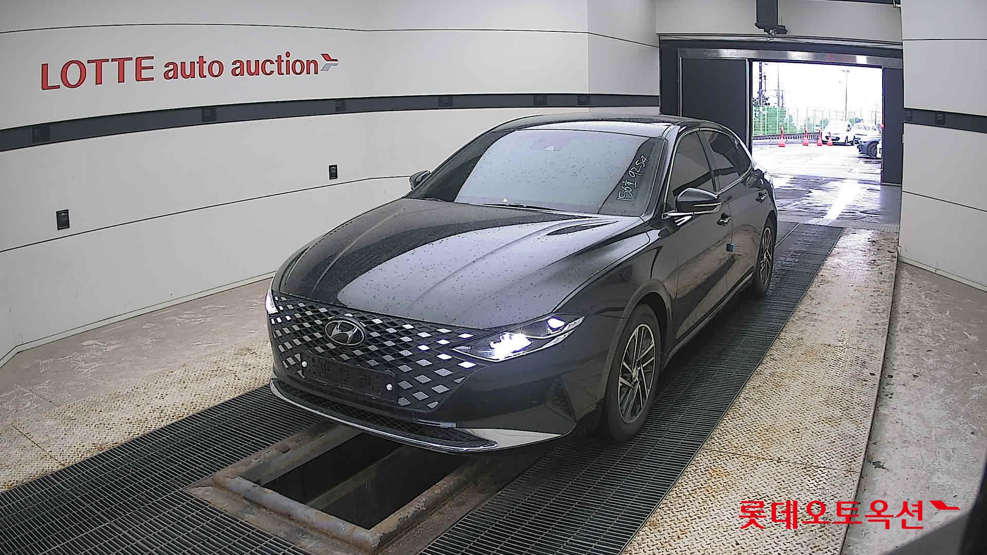 Hyundai Grandeur 2023 Черный из Кореи