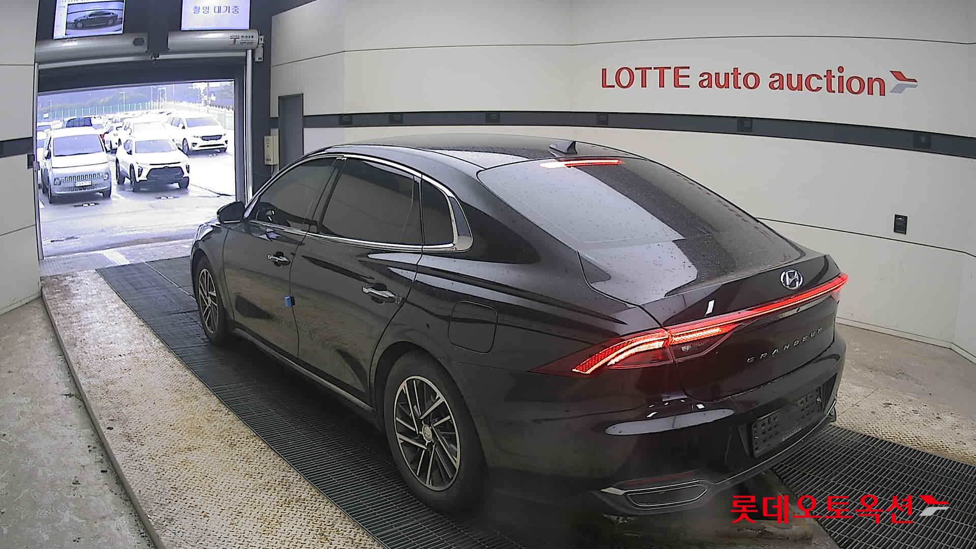 Hyundai Grandeur 2023 Черный из Кореи, фото 6