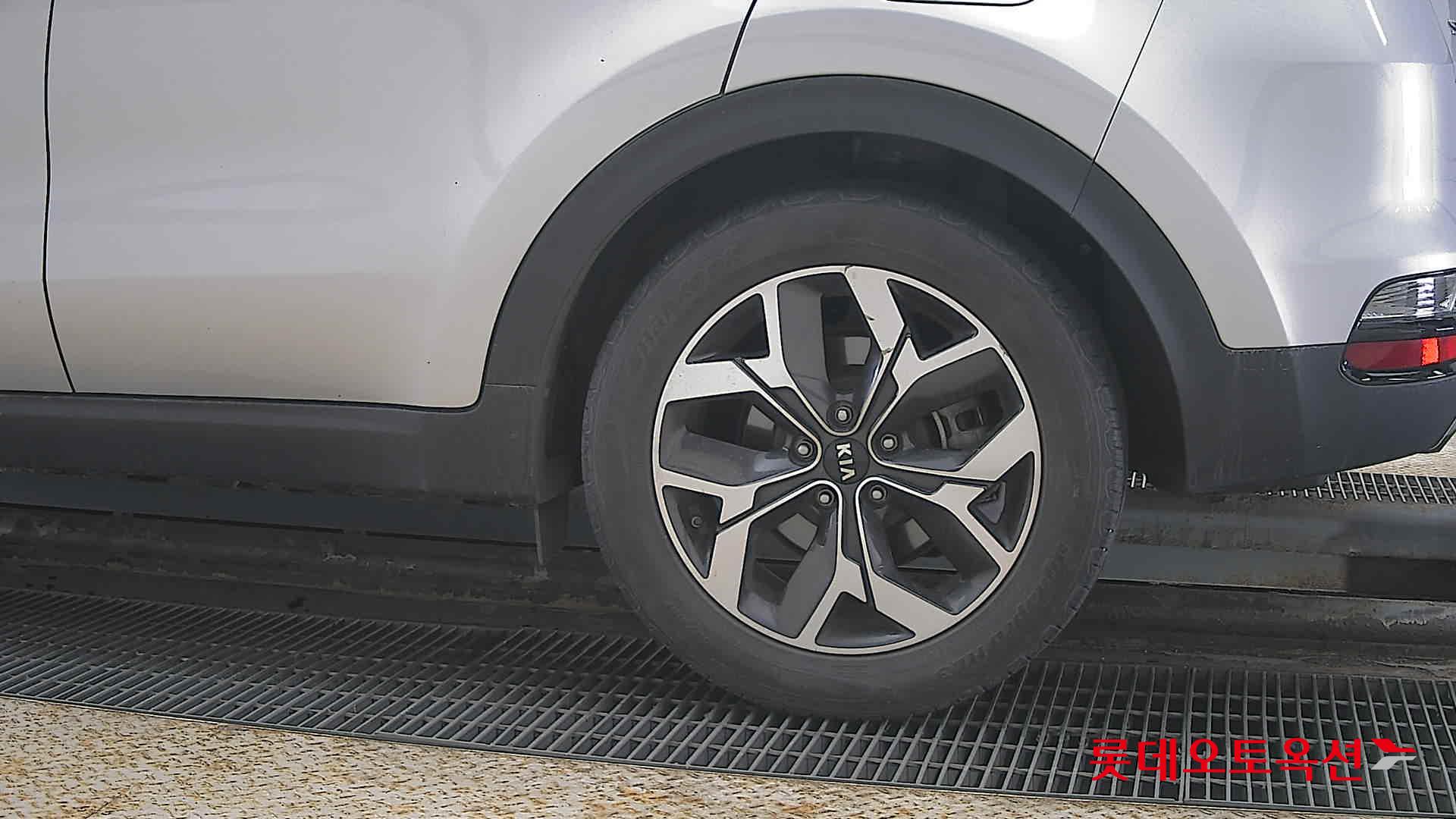 Kia Sportage id 3822923 из Кореи 22