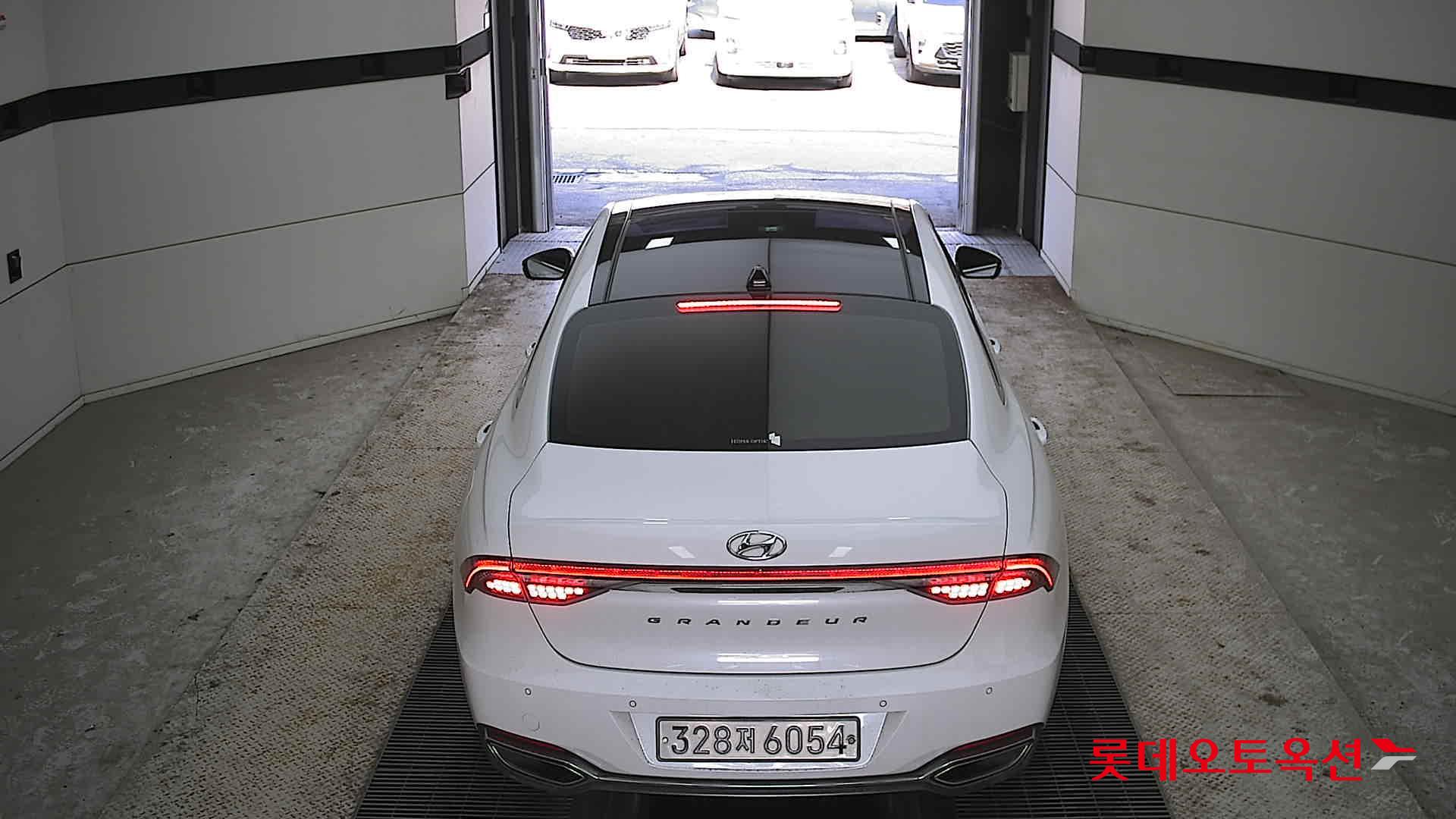 Hyundai Grandeur 2020 Белый из Кореи, фото 5