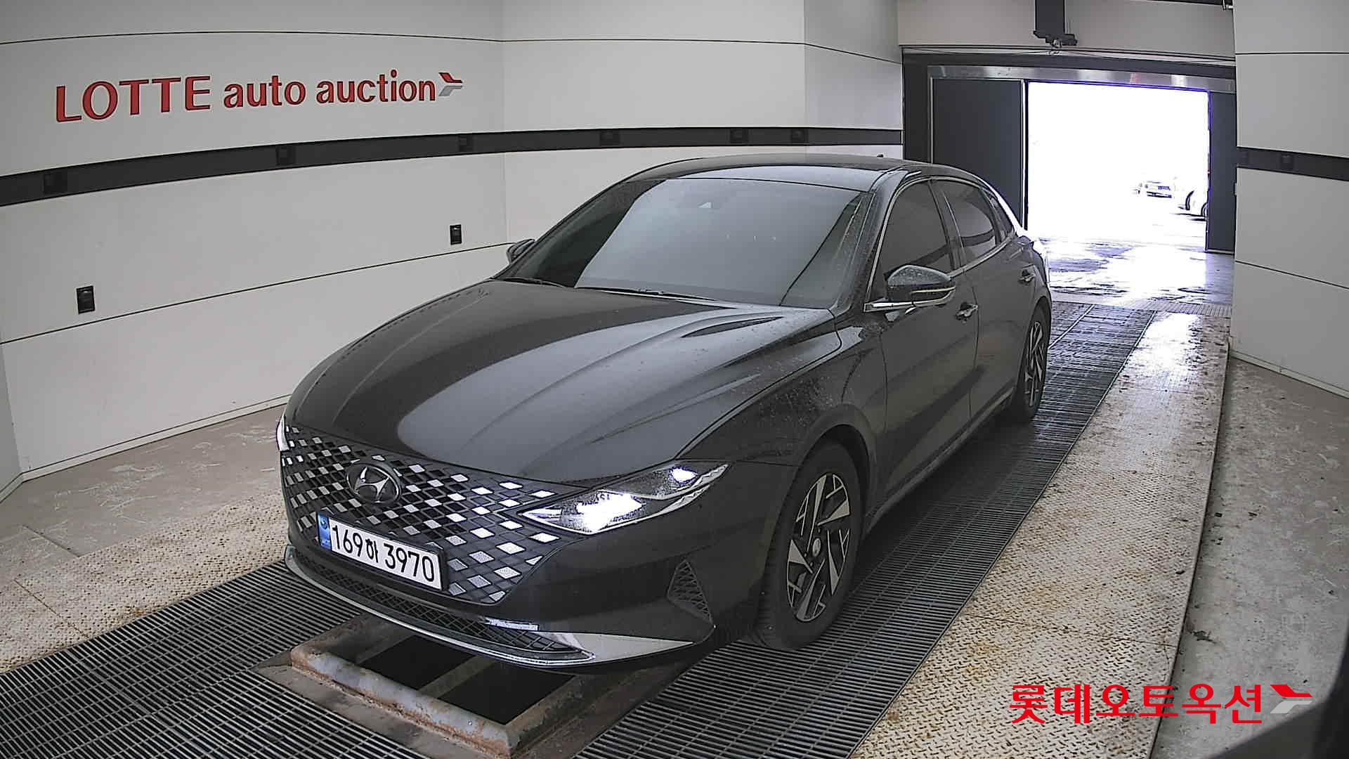 Hyundai Grandeur Hybrid 2022 Черный из Кореи