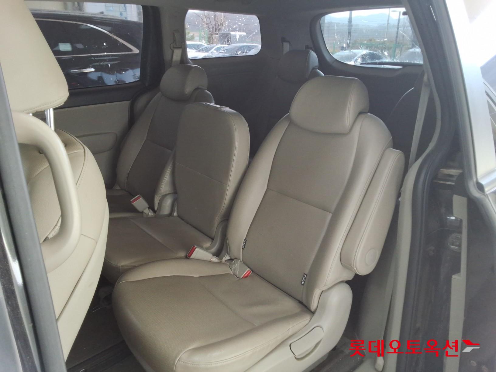 Kia Carnival id 3822947 из Кореи 35