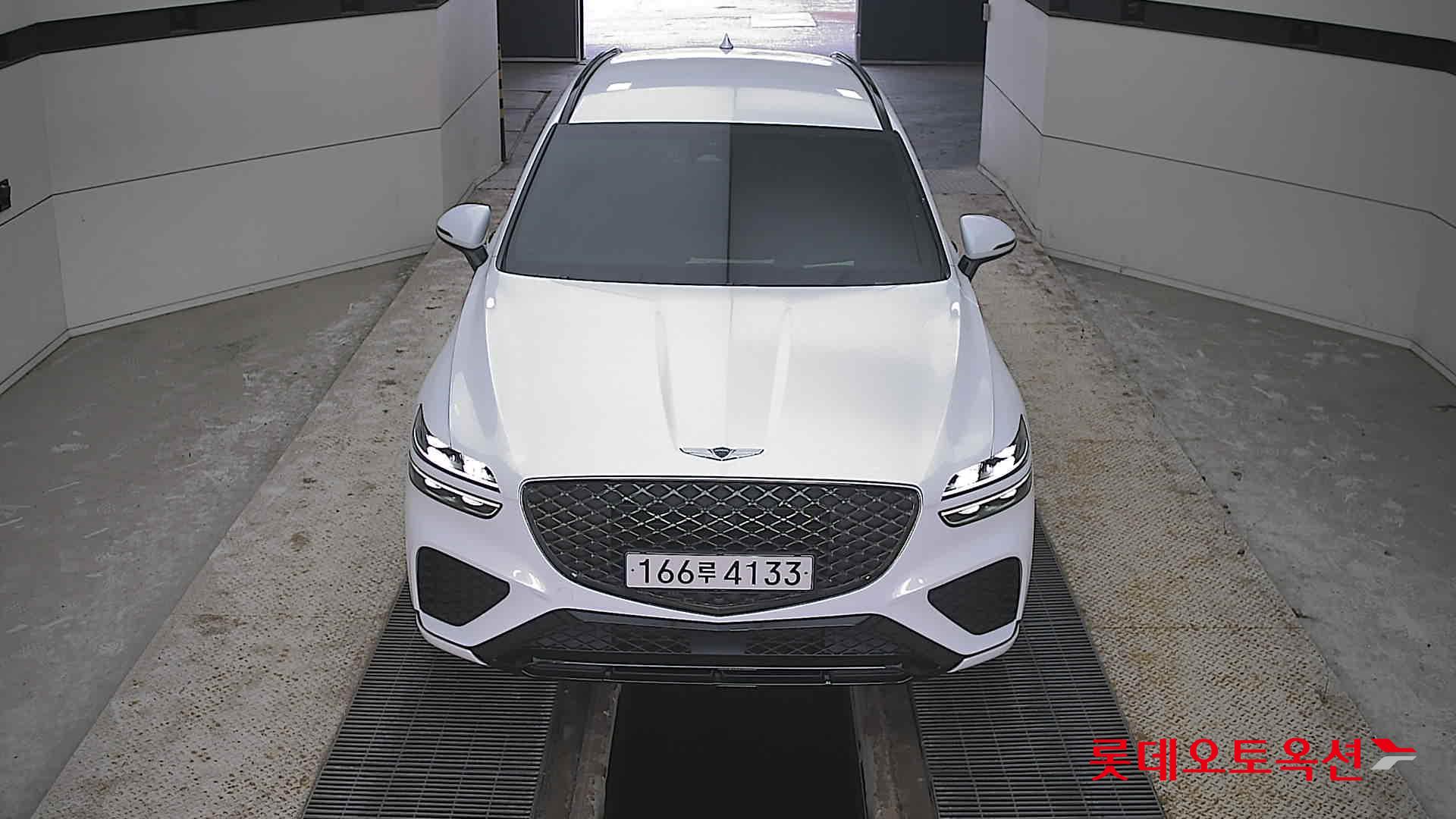 جينسس جي في 70