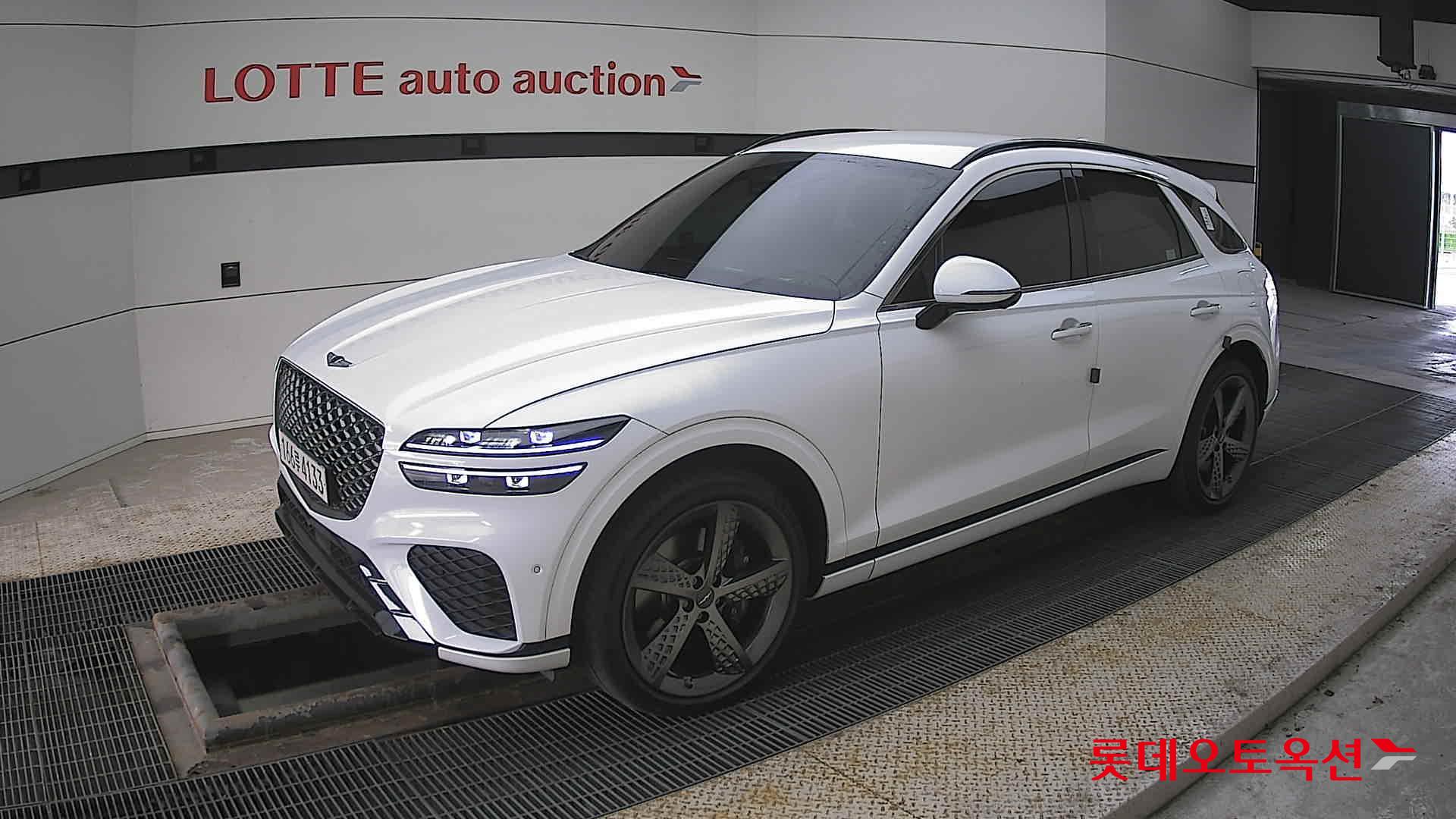 جينسس جي في 70