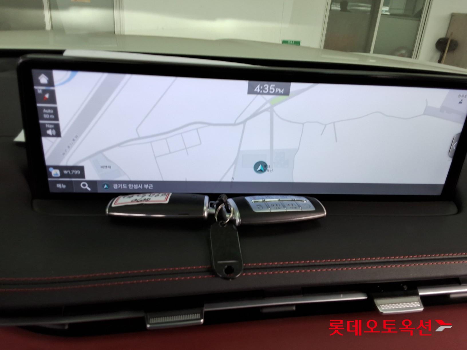 جينسس جي في 70