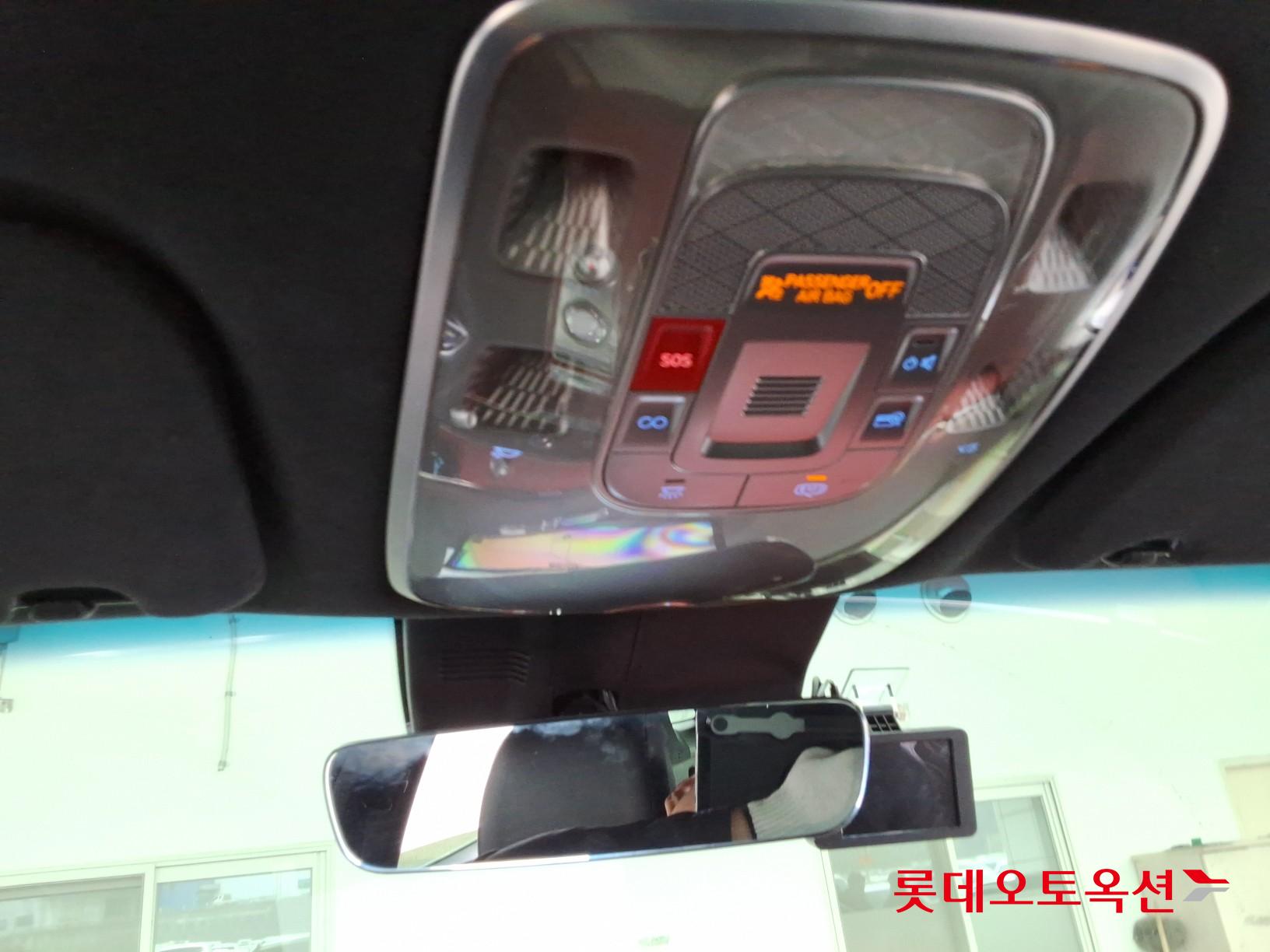 جينسس جي في 70