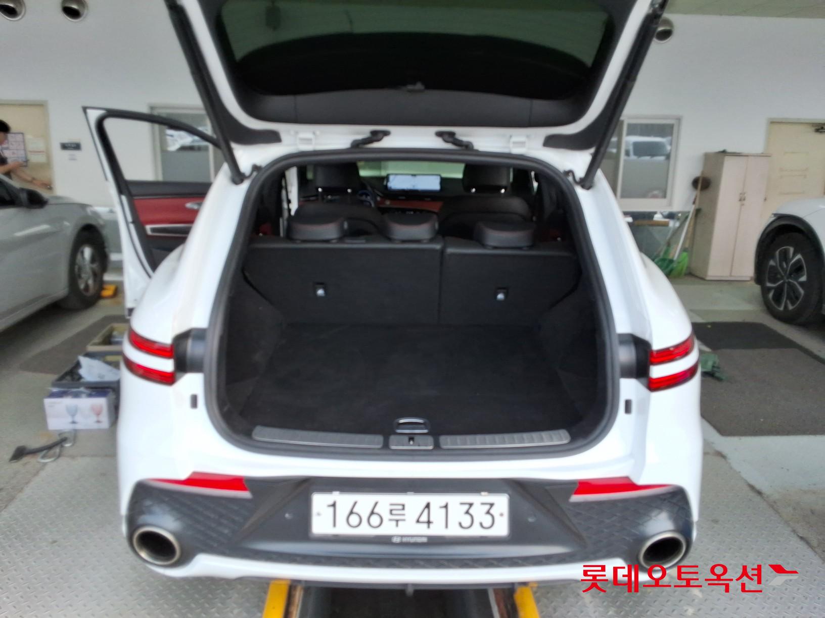 Genesis GV70 - 9