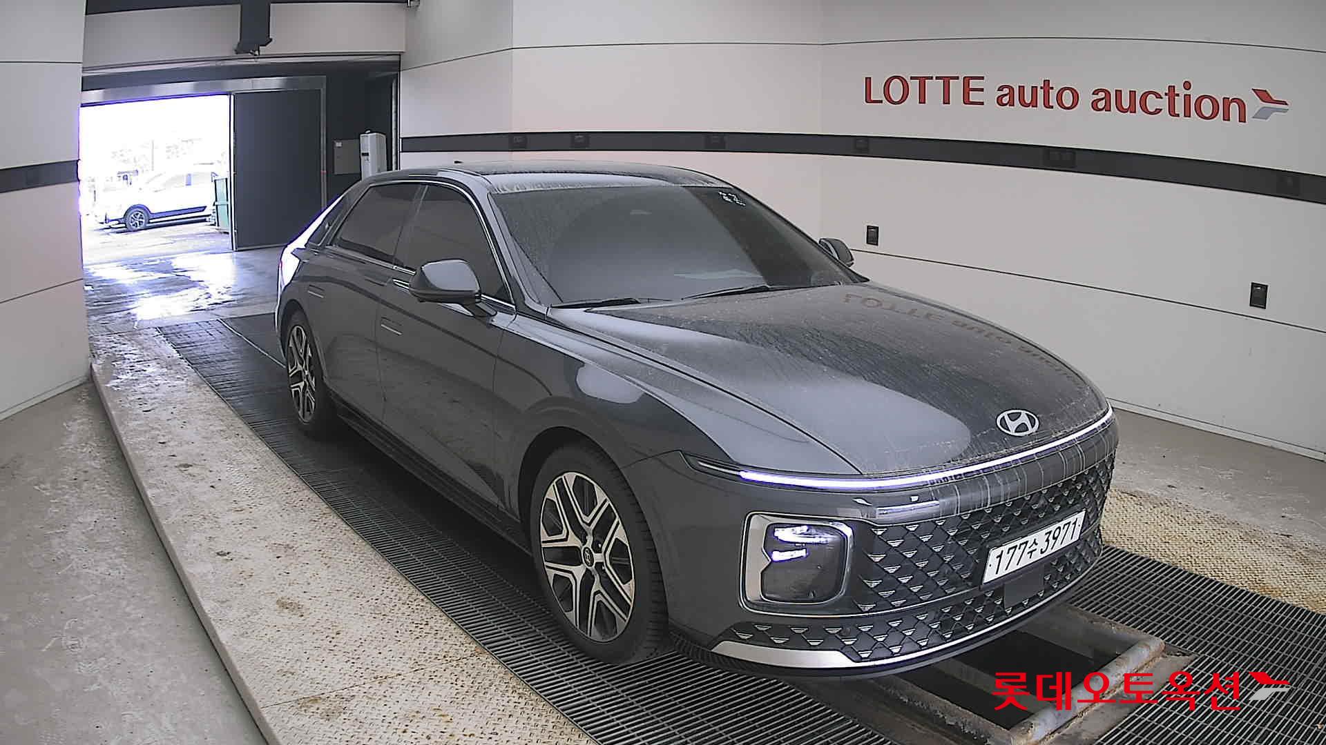 هيونداي أزيرا