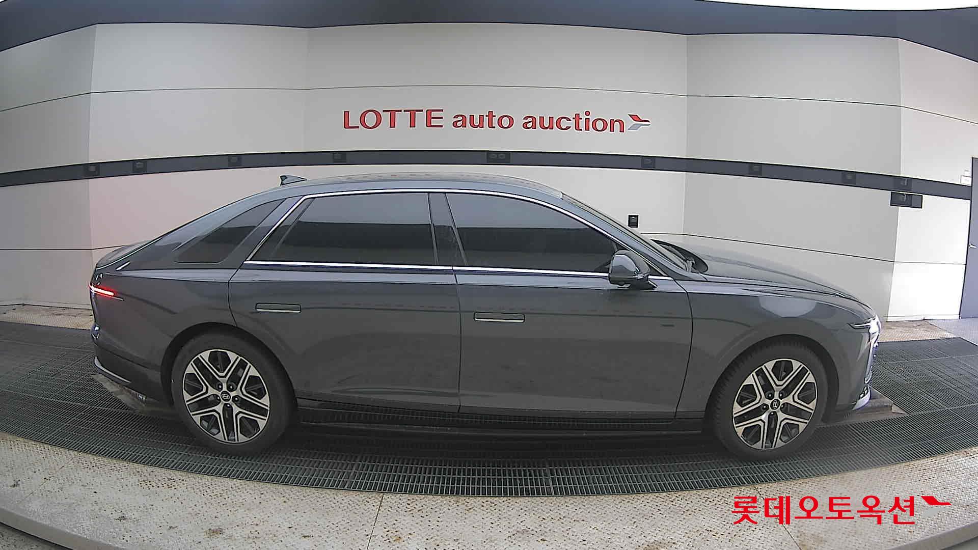 هيونداي أزيرا