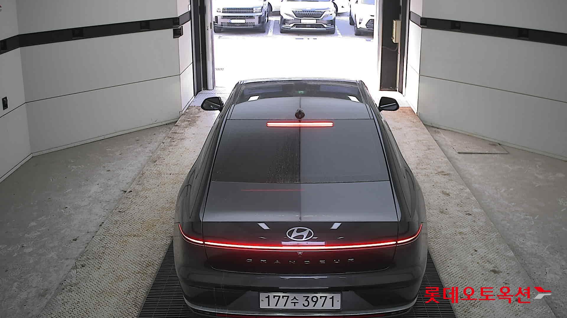 هيونداي أزيرا