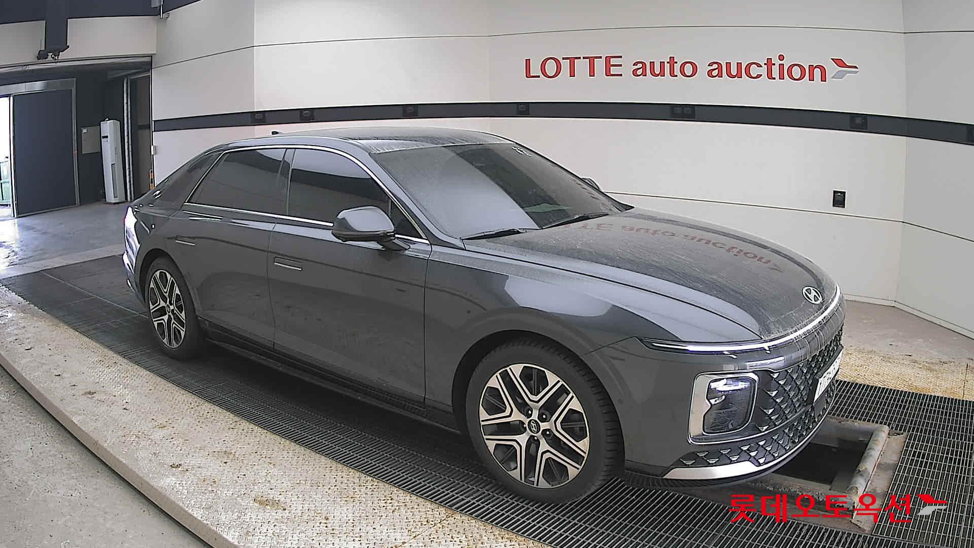 هيونداي أزيرا