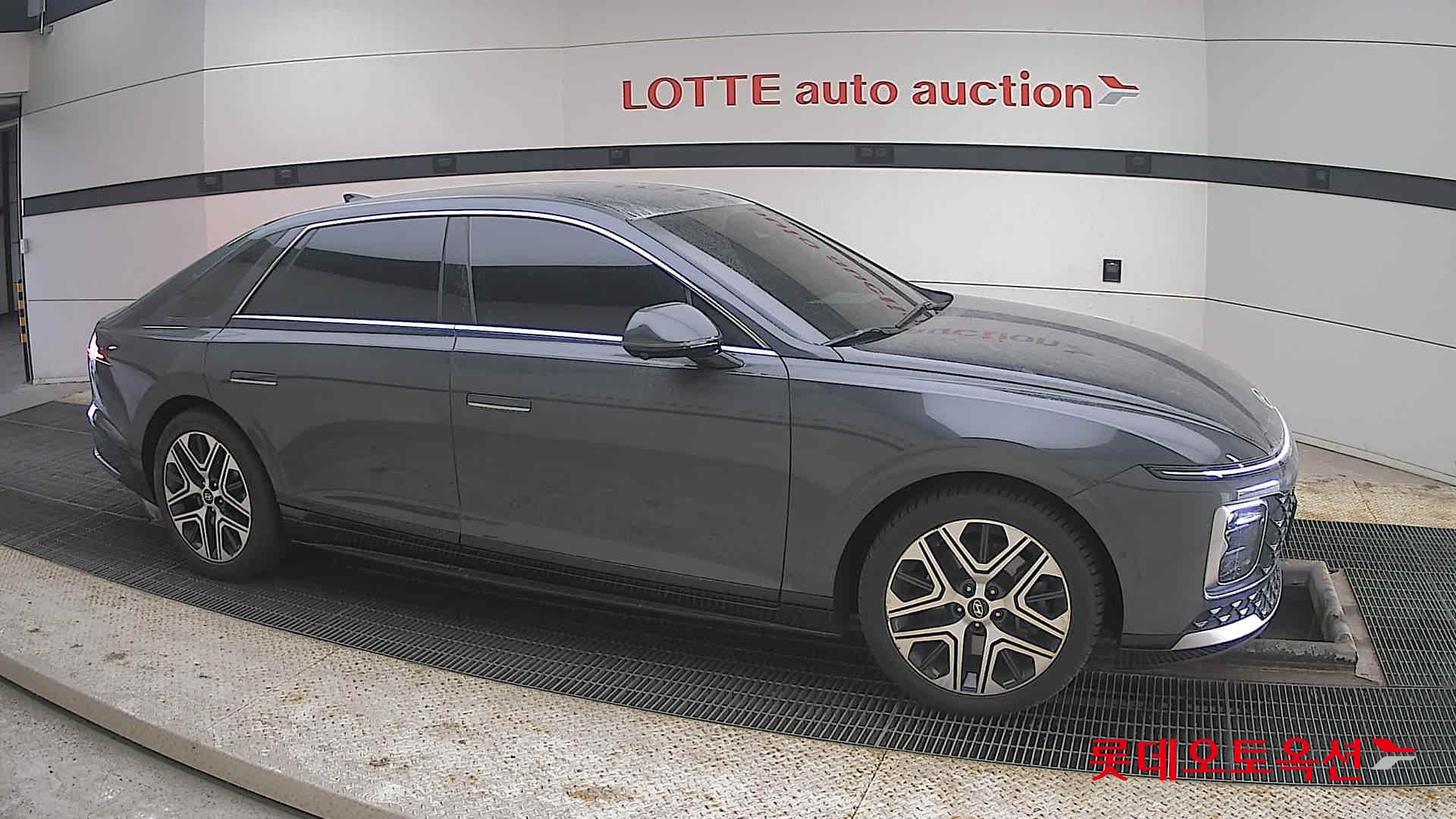 هيونداي أزيرا