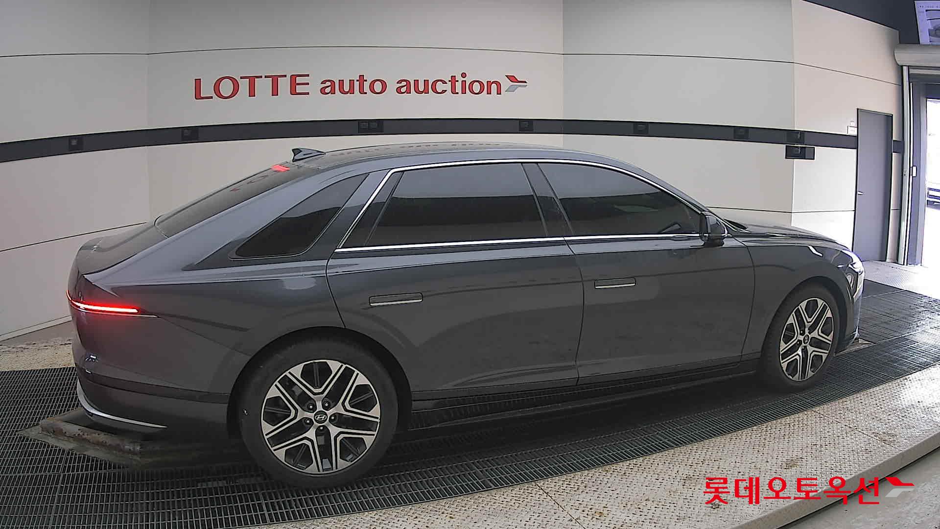 هيونداي أزيرا